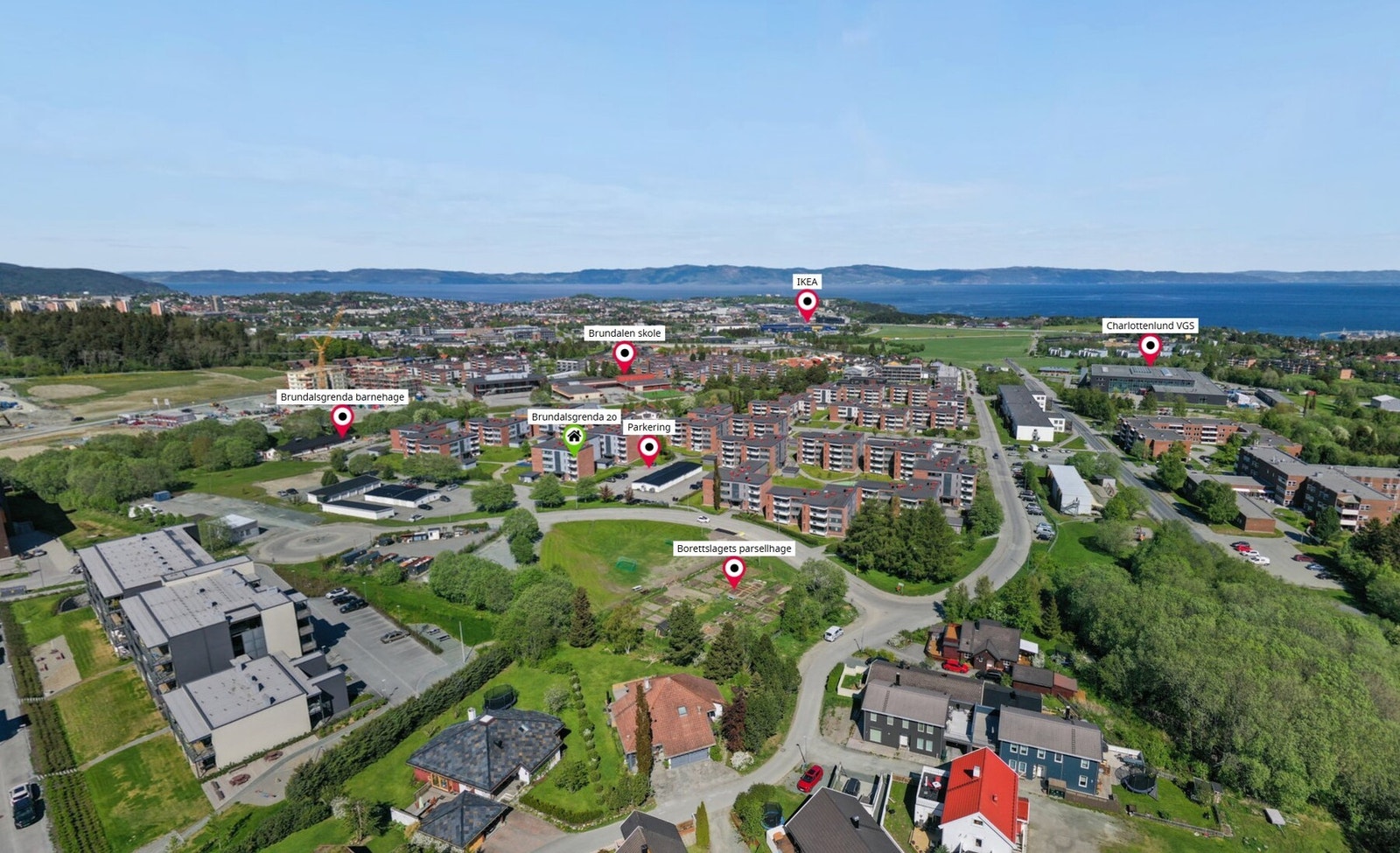 Klikk deg inn på "360-visning" - ikonet og gjør deg kjent med nabolaget. Galleribilde