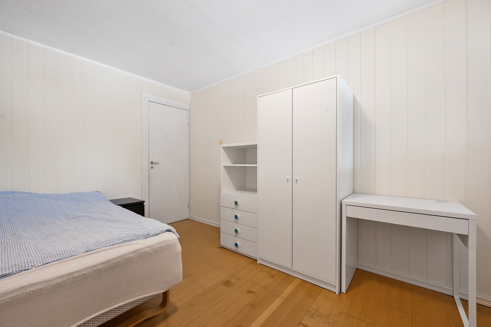 Soverom 2 i underetasje. Galleribilde