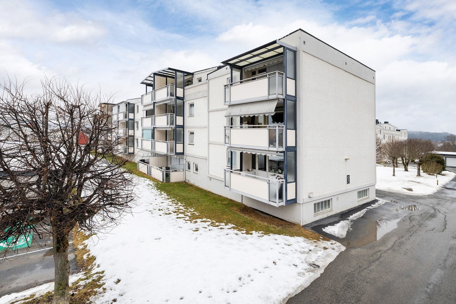 Borettslaget er Ringerikes største og har fasiliteter som eget trimrom i denne blokken. Galleribilde