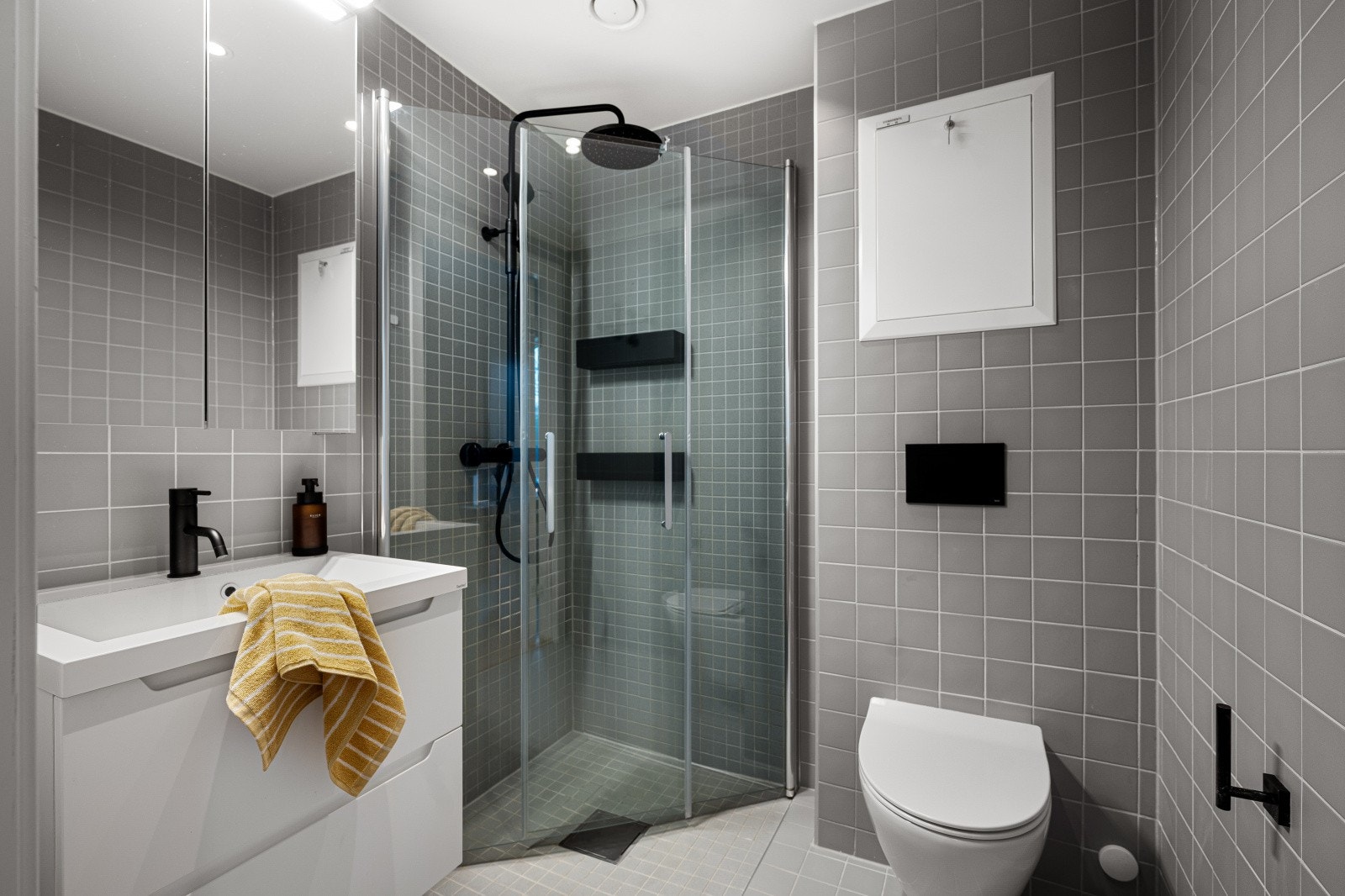 Bad i tilknytning til hovedsoverommet Galleribilde