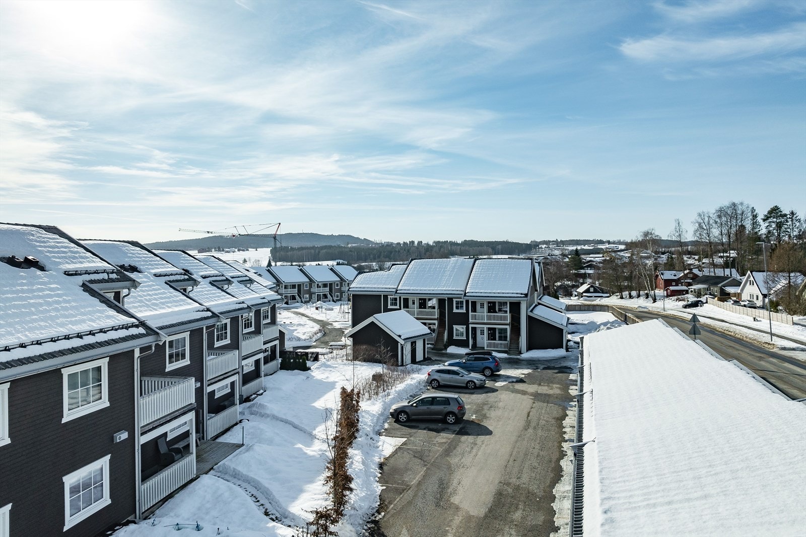Eiendommen ligger i rolig og landlige omgivelser i Nydal/Furnes. Galleribilde