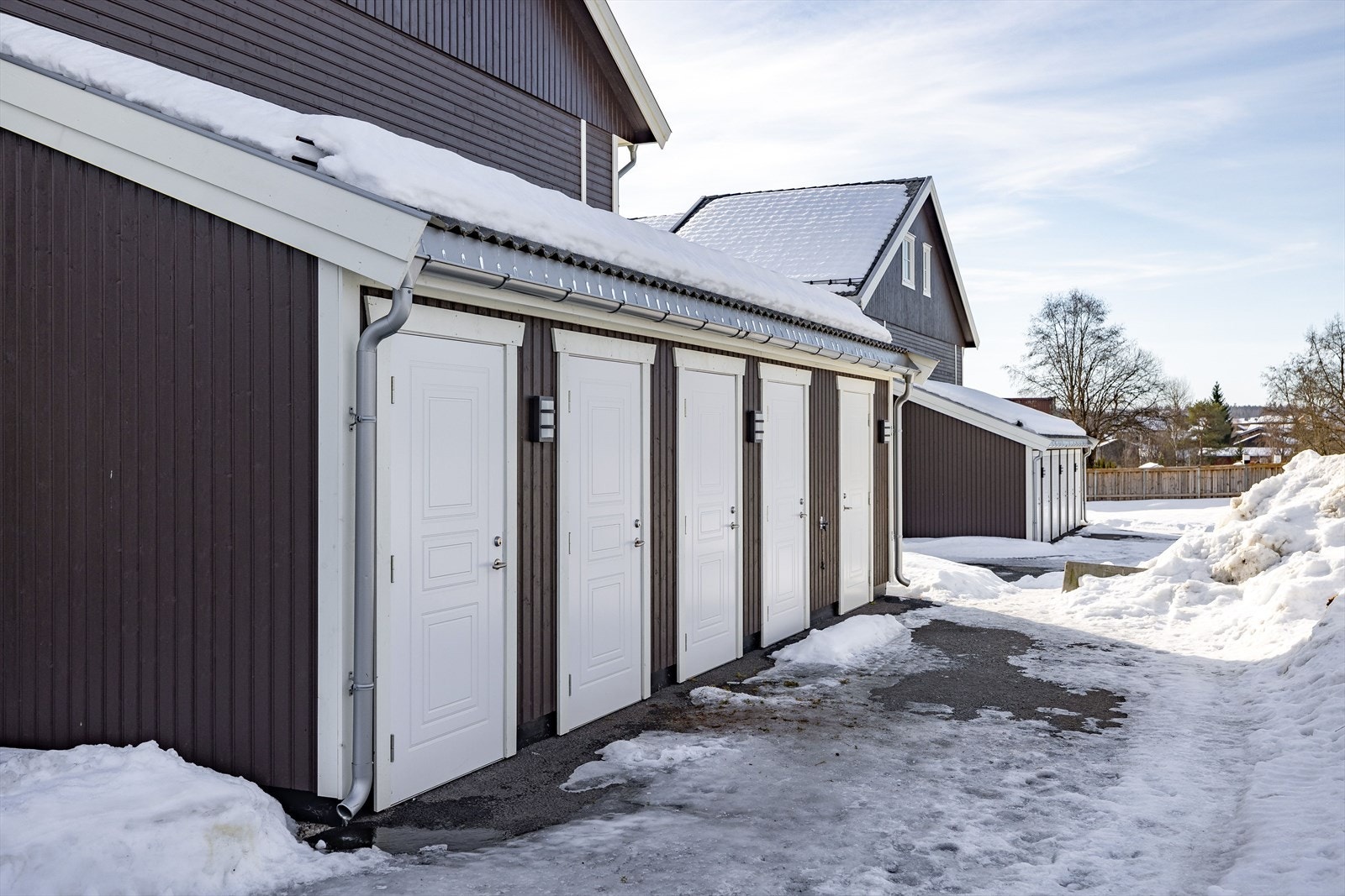 I tillegg følger utvendig bod på ca. xxx m². Galleribilde