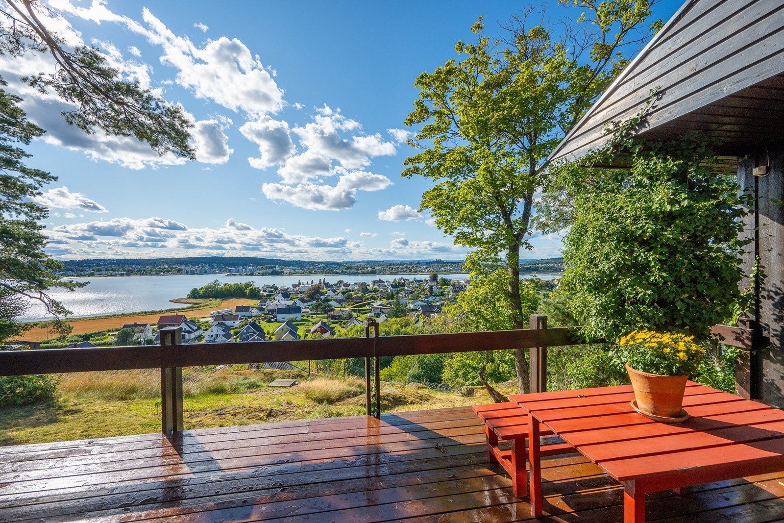 Her har du sol fra morgen kvisten til sent på kvelden. Galleribilde