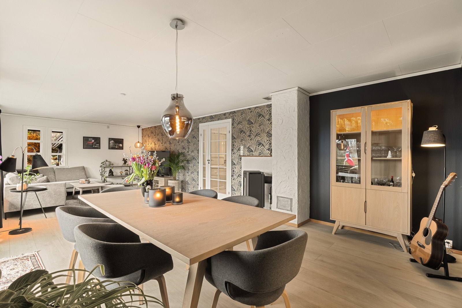 I etasjen ble det lagt nytt laminatgulv i 2020. Galleribilde