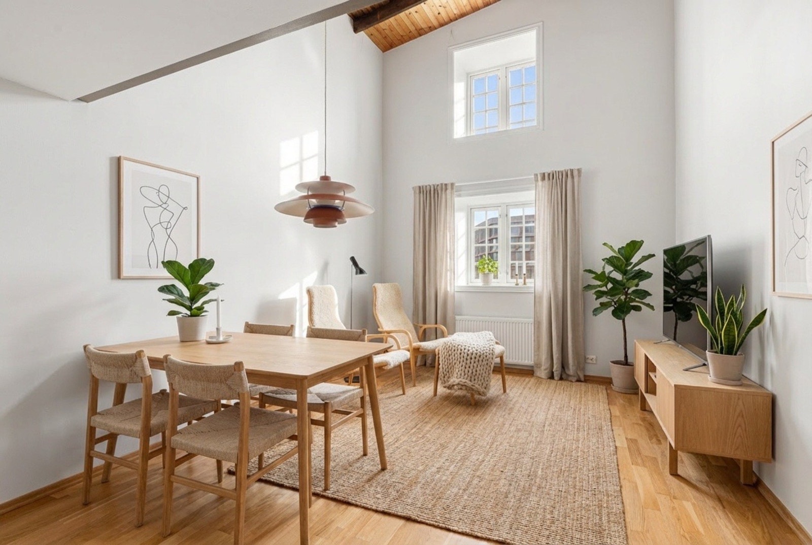 Velkommen til Fjordgata 28 presentert av Merk M Ramberg ved EiendomsMegler1. (Bilde er digitalt stylet) Galleribilde