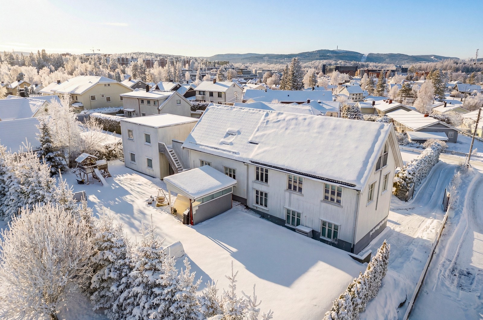 Velkommen til Snorres vei 30 - Kontakt Carl P. Sveistrup på 980 45 319 dersom privatvisning ønskes. Galleribilde