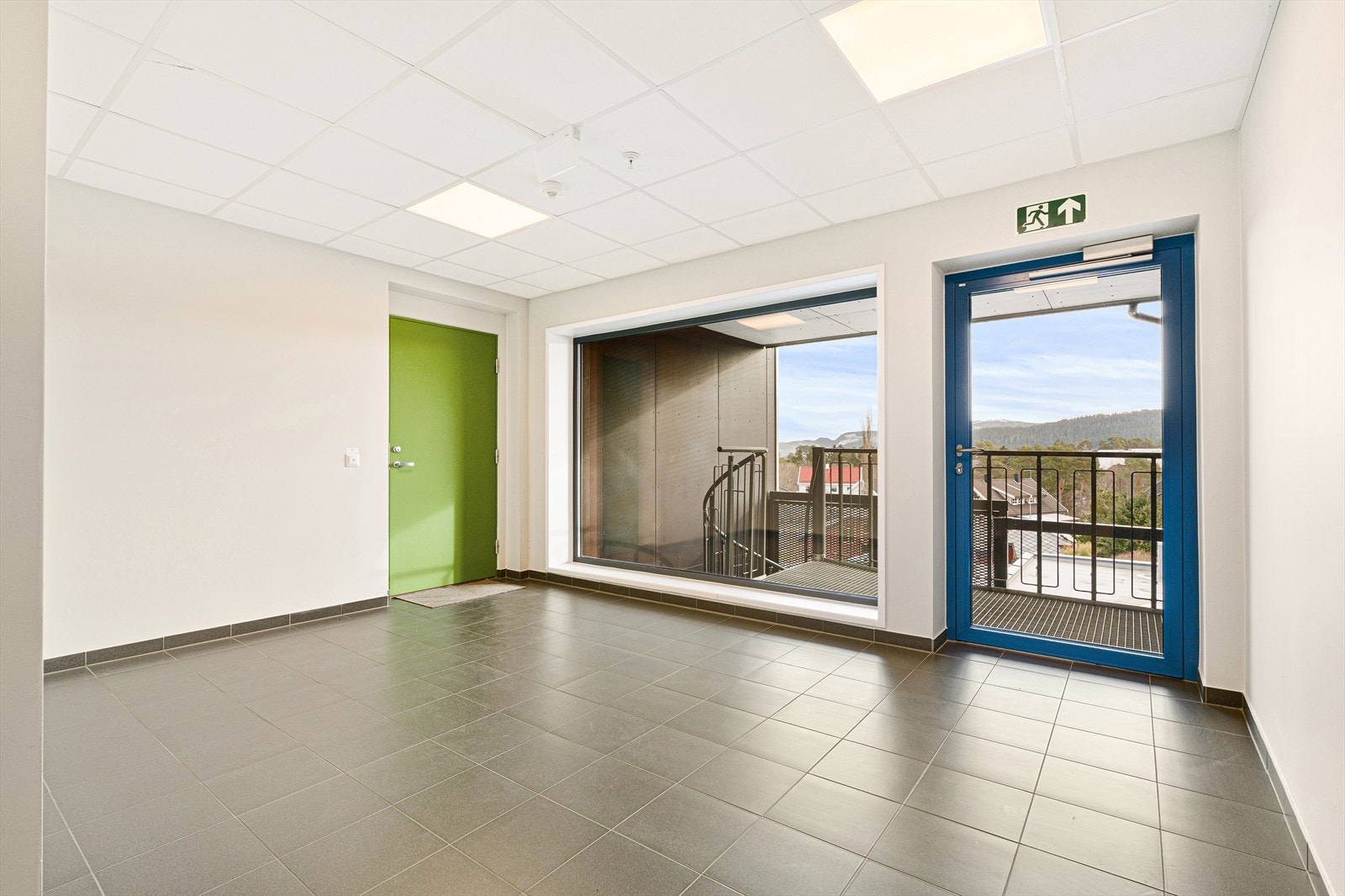 Sameiet har elektroniske fellesavtaler gjennom Telia inkludert i sine felleskostnader som gir alle beboere tilgang til moderne og stabile løsninger for blant annet internett. Galleribilde