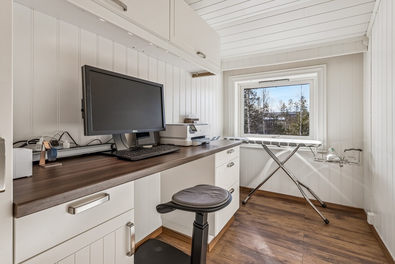 Fleksibelt rom i andre etasje som egner seg godt som kontor eller soverom. Galleribilde