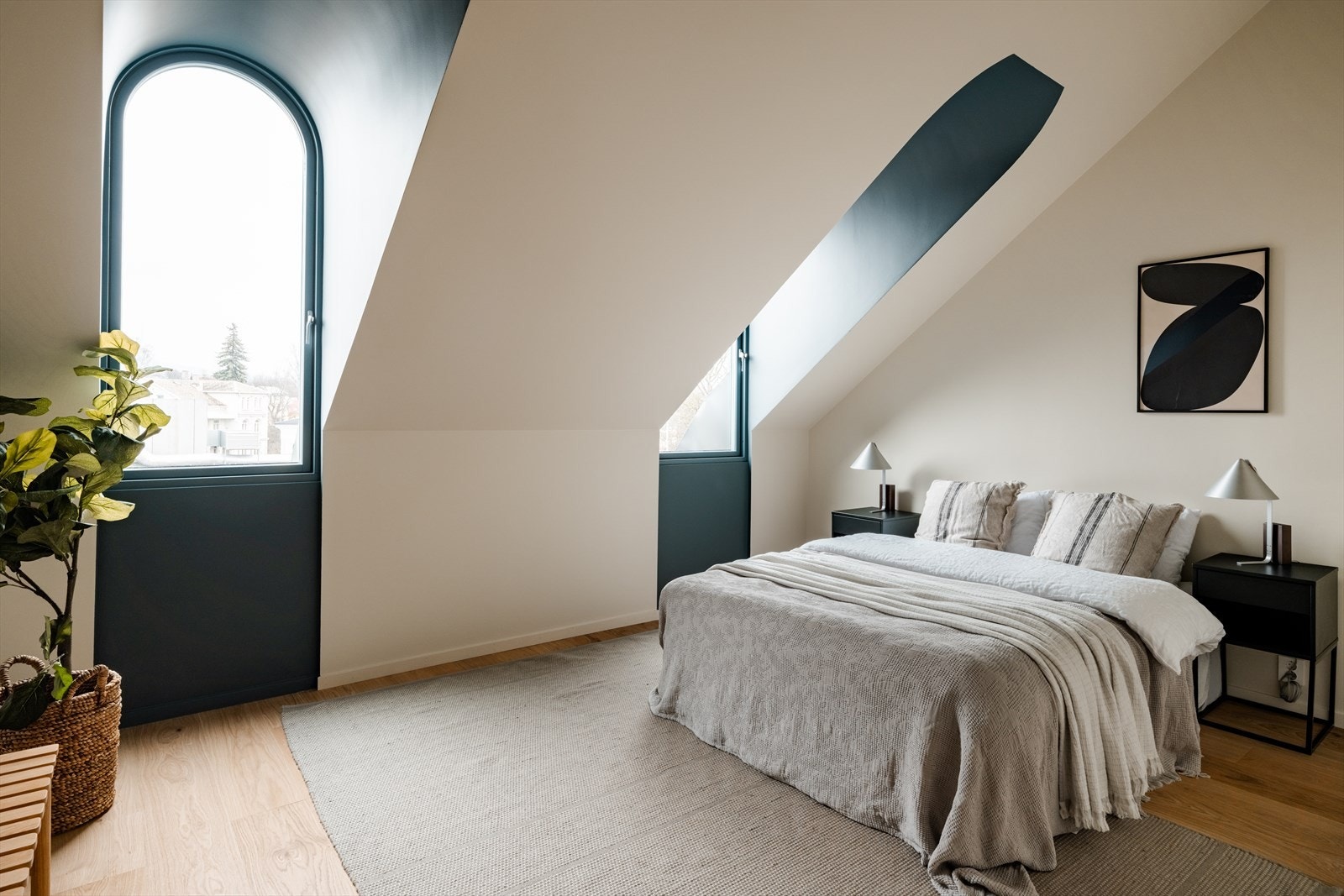 Hovedsoverommet er et lunt og romslig rom med plass til dobbeltseng. Galleribilde