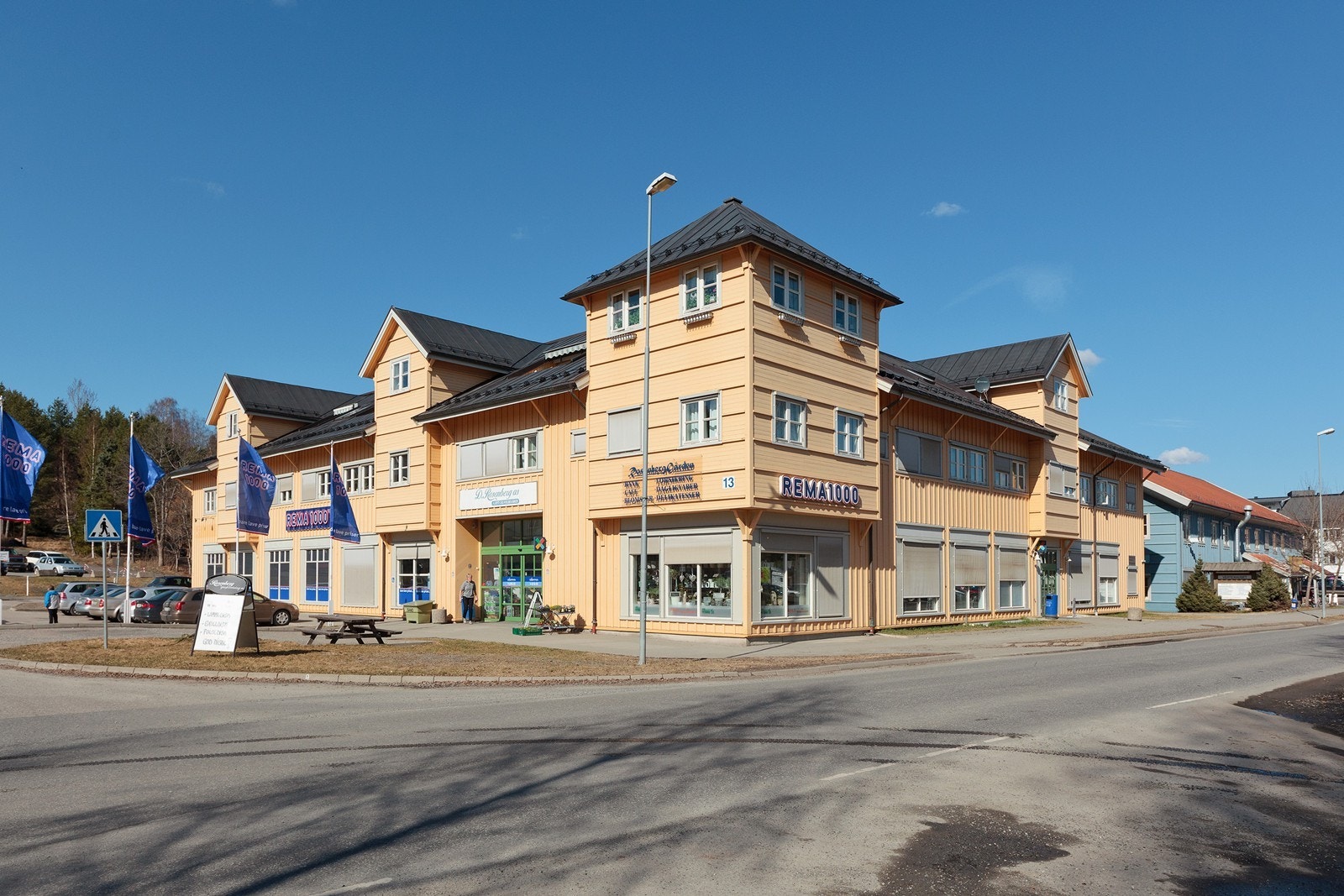 I sentrum av Fetsund er alt man trenger i hverdagen lett tilgjengelig både matbutikk og kollektivtransport. Galleribilde