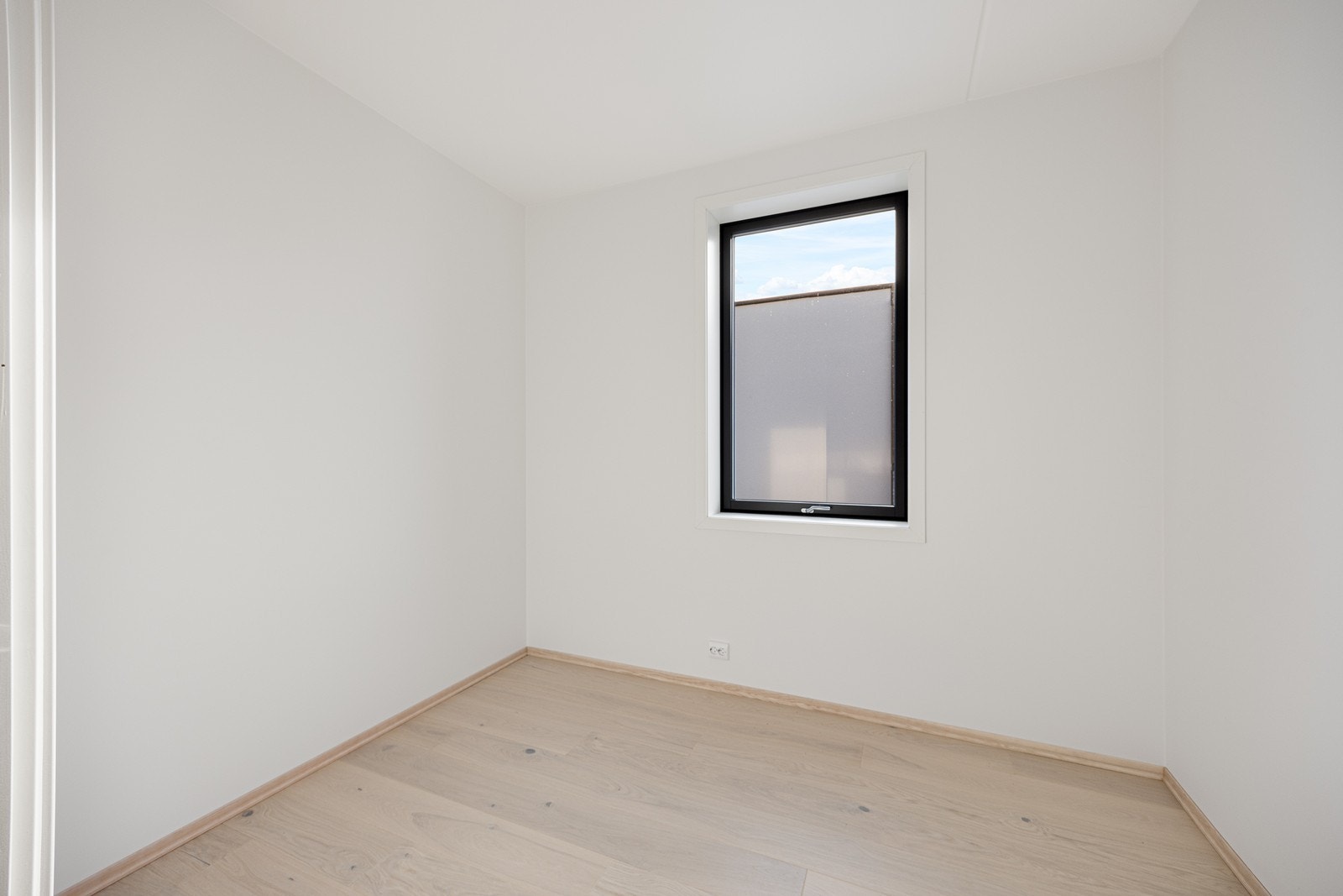 Soverom II passer perfekt som barnerom eller gjesterom. Her er det plass til seng og garderobe. Galleribilde