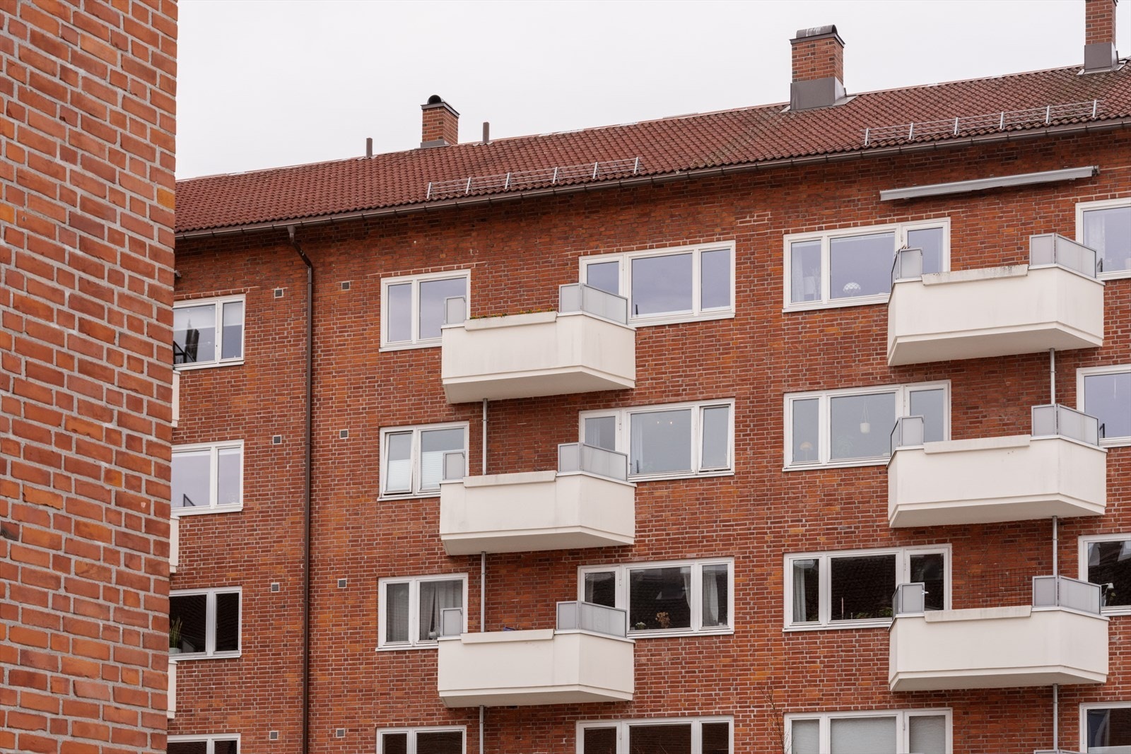 Leiligheten tilhører skolekretsen til Nordpolen barne- og ungdomsskole, som ligger i kort gangavstand. Galleribilde