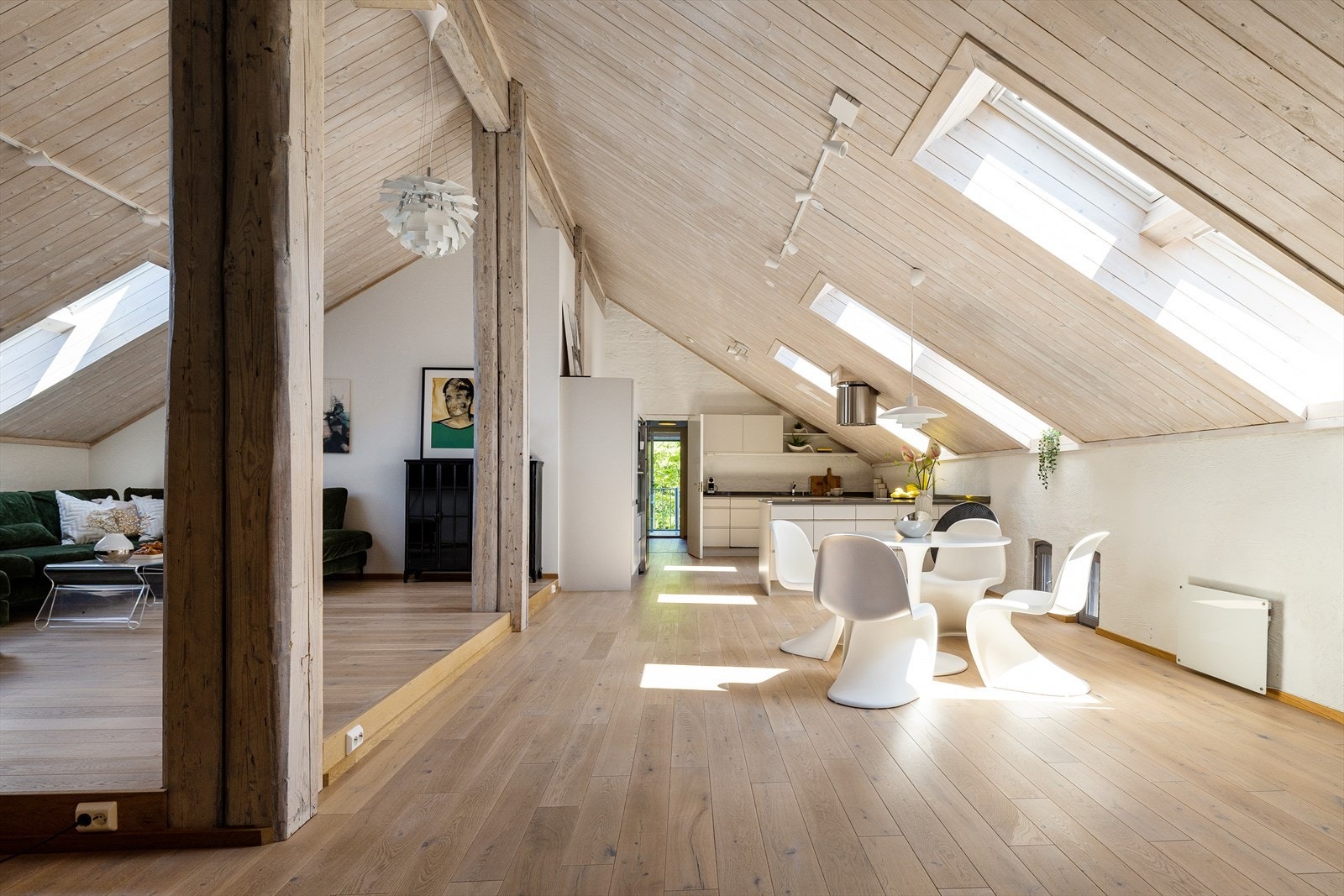Velkommen til Fossen 16A formidlet av Nordvik v/Jacob T. Koren - en bolig av de sjeldne! Foto: Eivind Lauritzen Galleribilde