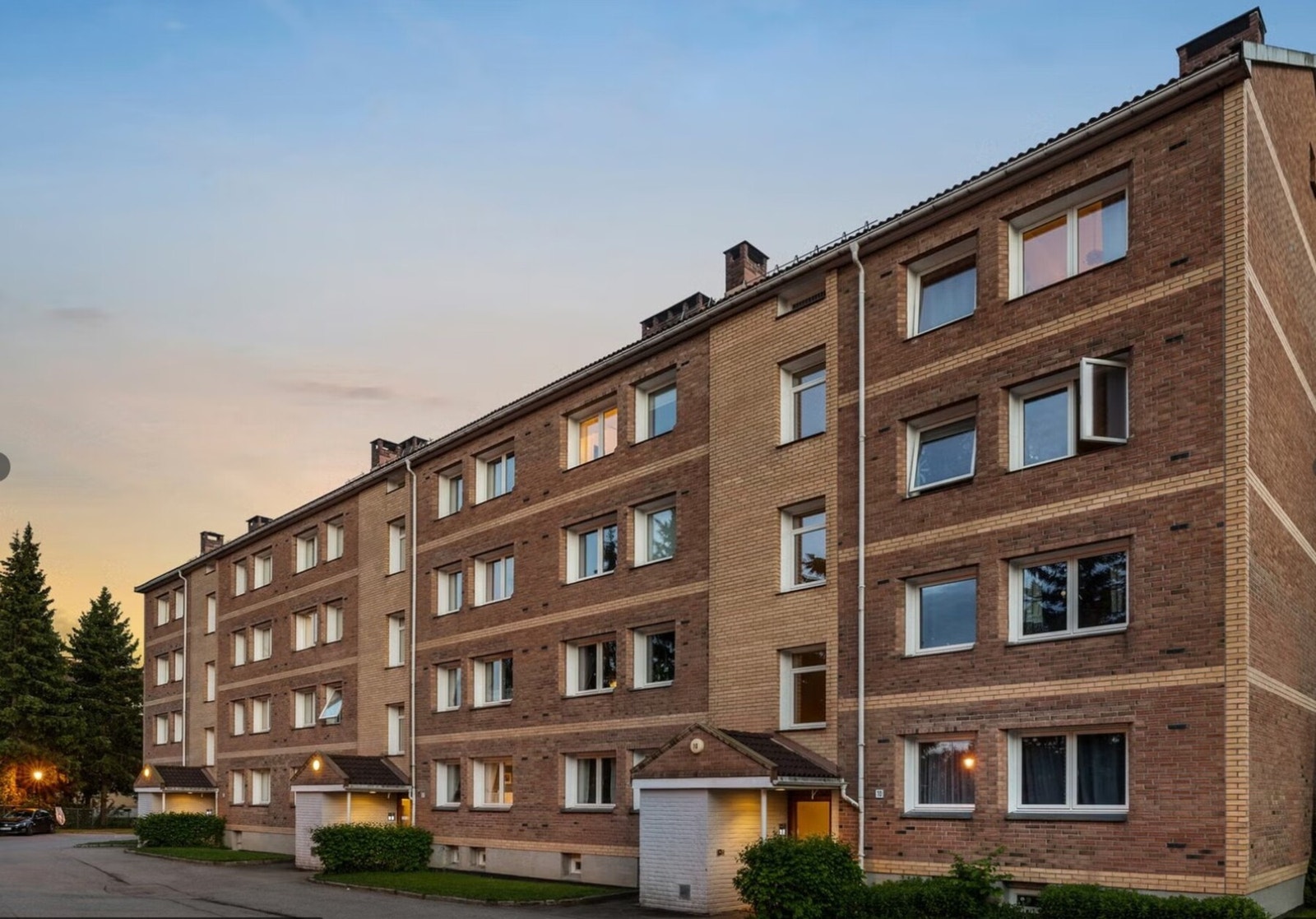 Et veletablert borettslag med blant annet fellesvaskeri, vaktmesterordning og gode fellesområder Galleribilde