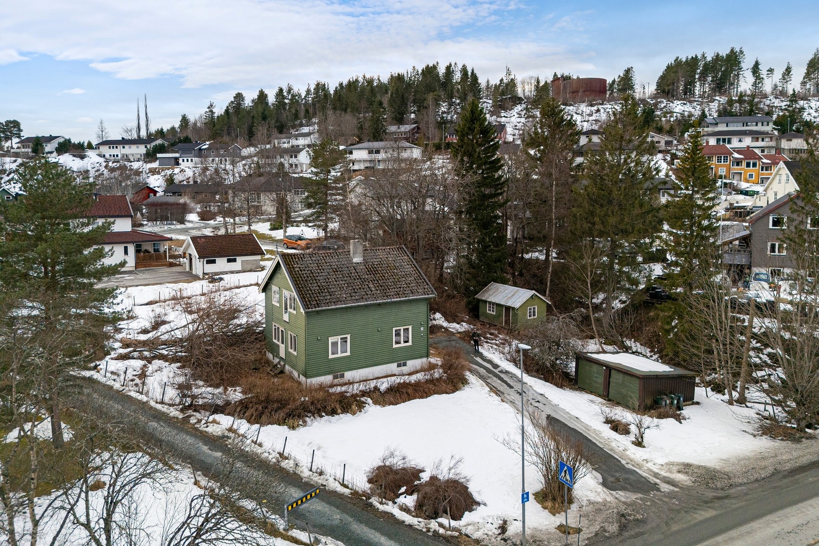 Stor eiendomstomt på hele 1762 kvm. Galleribilde