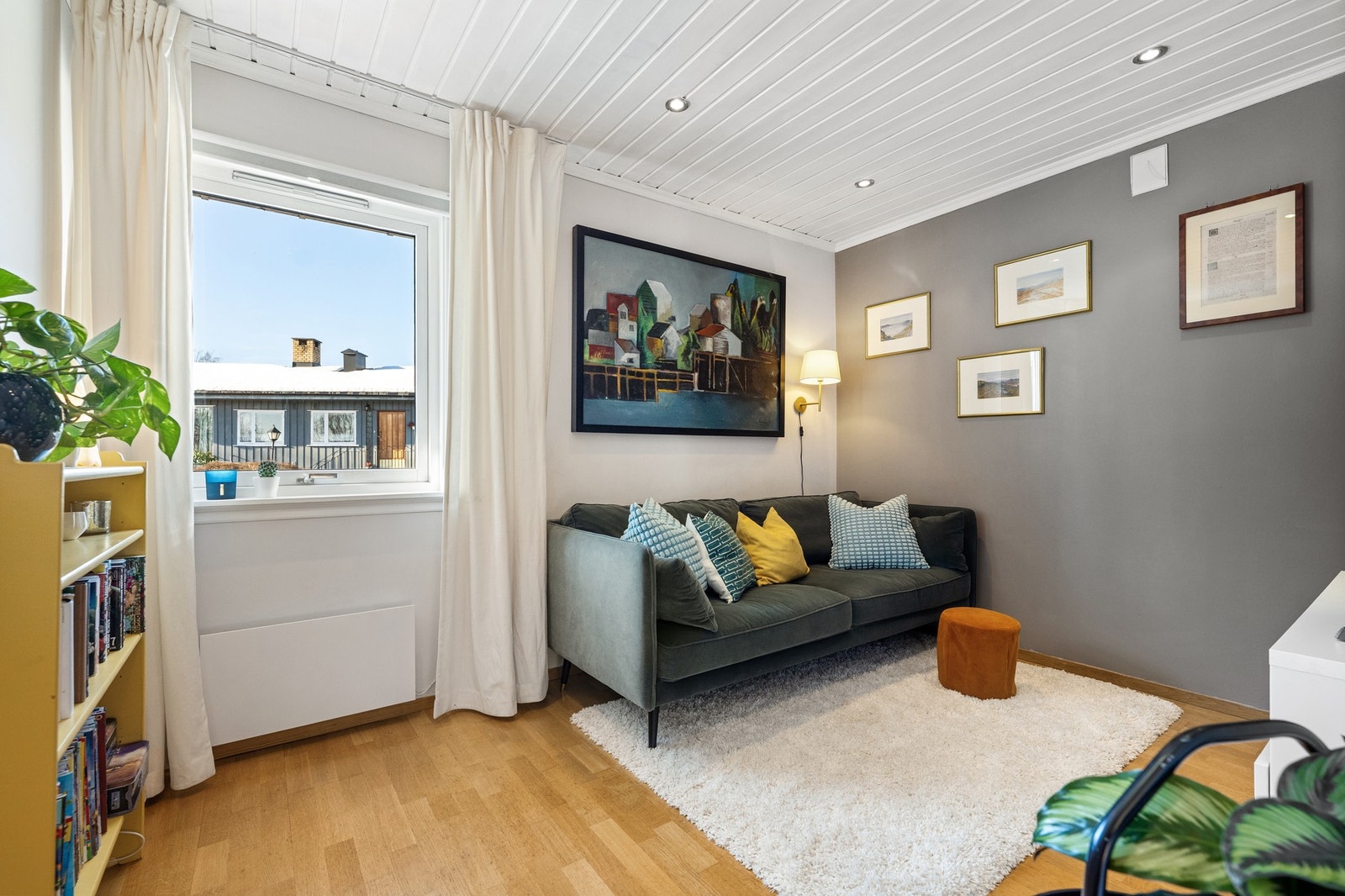 Det er i alt to soverom i boligens 1. etasje. Galleribilde