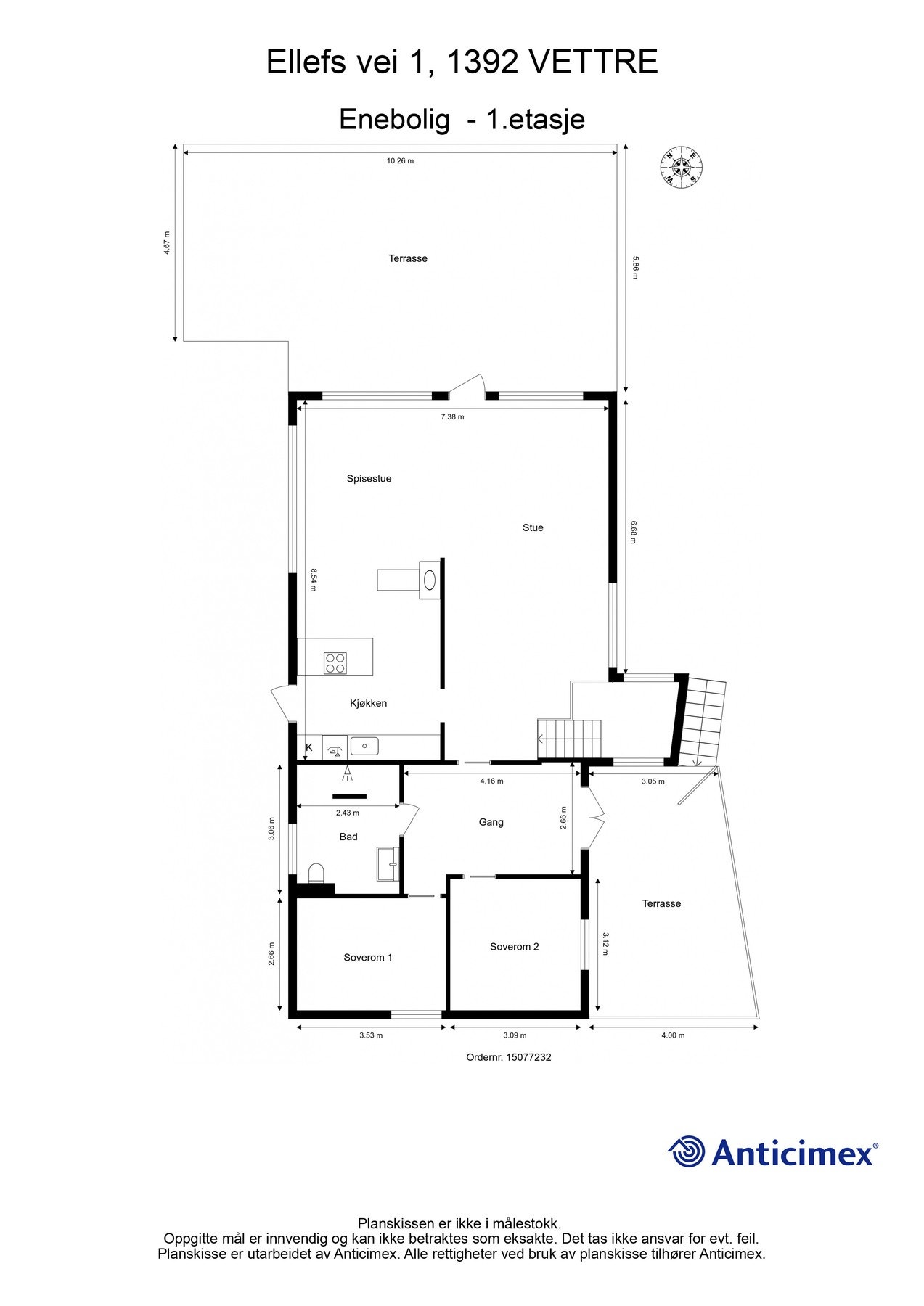 Hovedetasjen består av kjøkken, stue/spisestue, gang, bad og to soverom. Galleribilde