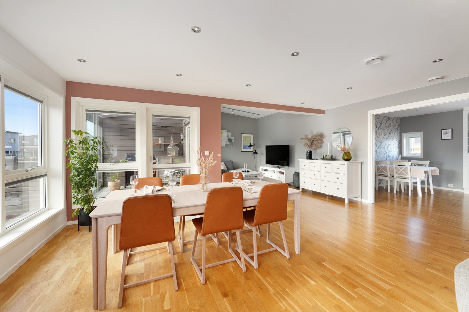 Stemningsfulle spotter i tak Galleribilde