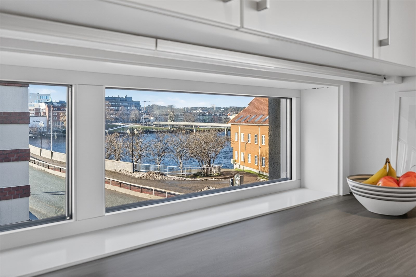 Utsikt fra kjøkkenvindu Galleribilde