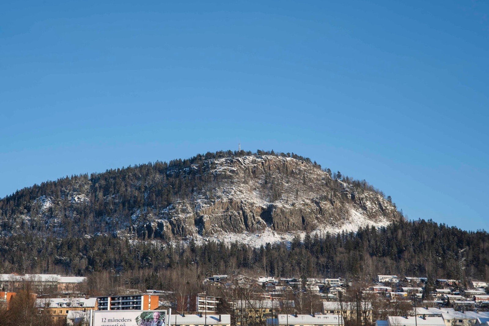 Det er også enkel tilgang til marka under Kolsåstoppen, med flotte turmuligheter langs stiene som tar deg opp til formidable utsiktpunkter. Galleribilde