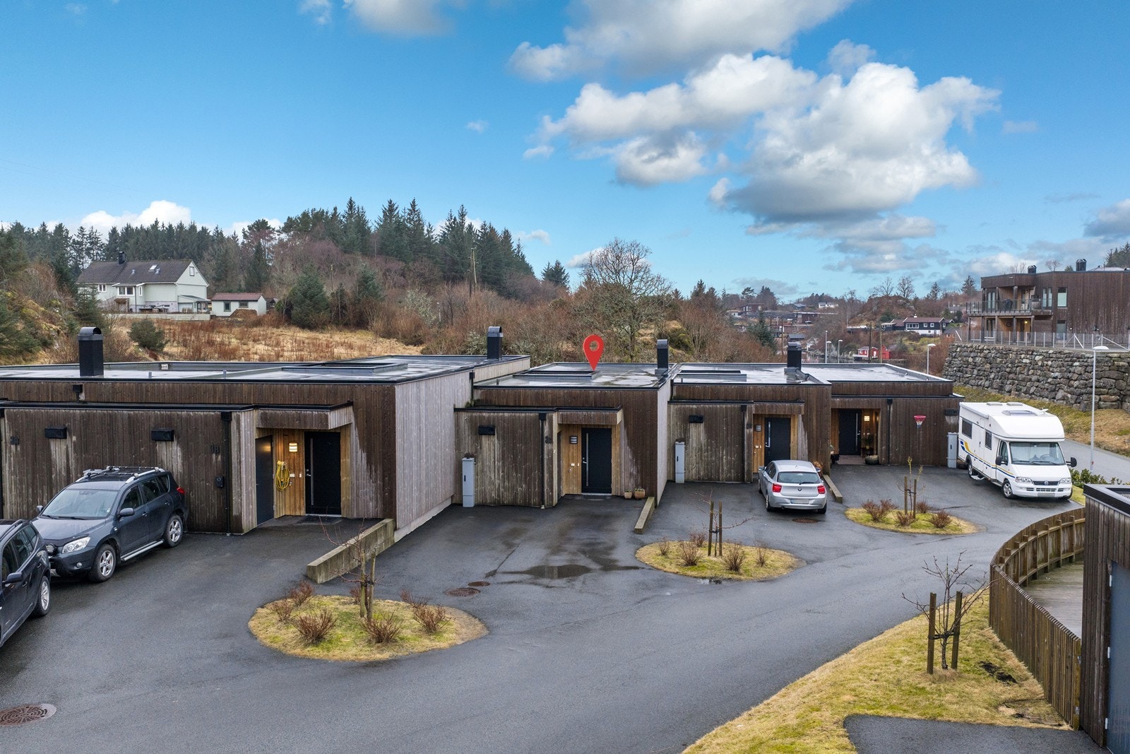 Velkommen til Svehaugvegen 3C presentert av Eiendomsmegler Norge v/Miriam Lie Løften Galleribilde