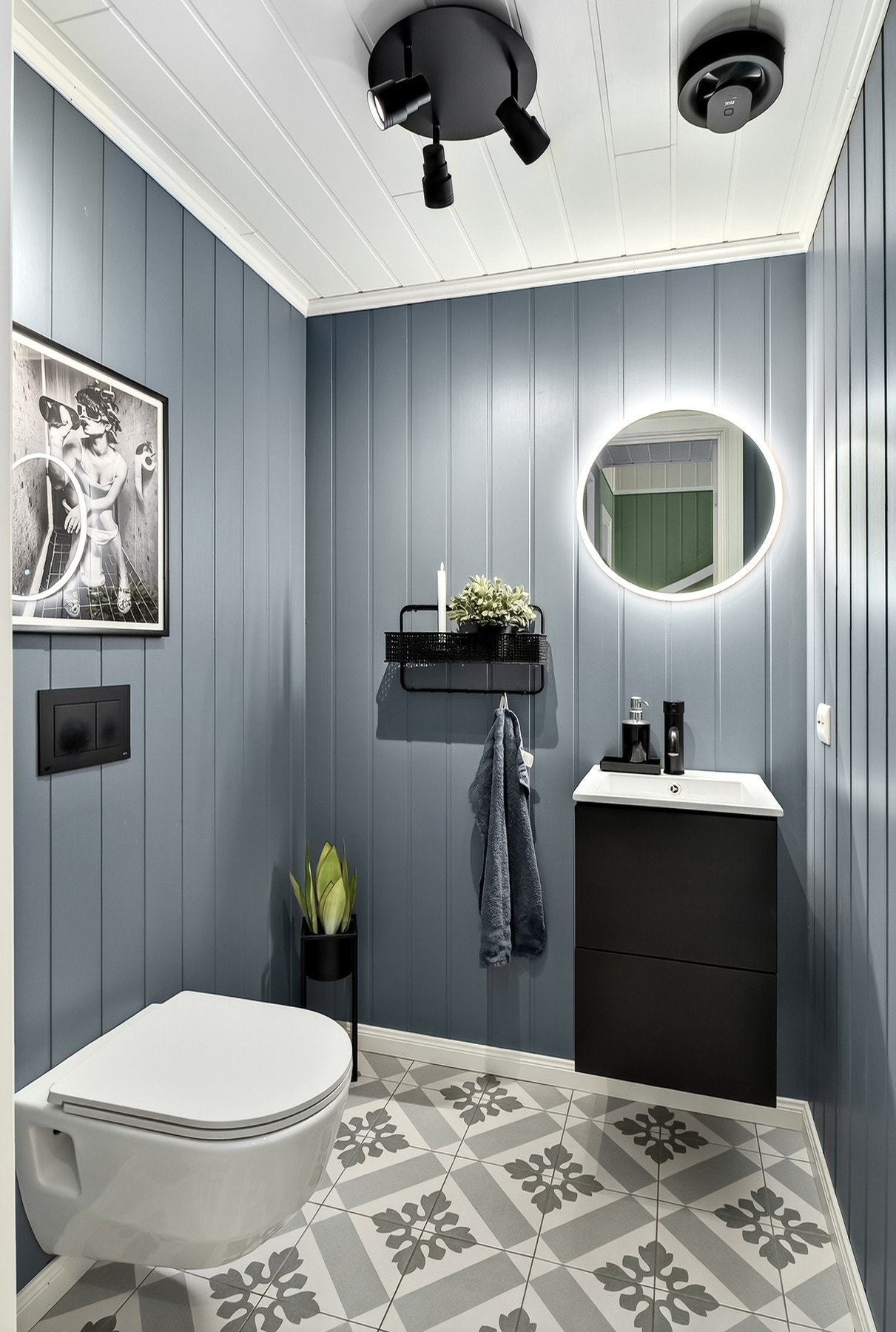 Eget wc rom i 1.etasje Galleribilde