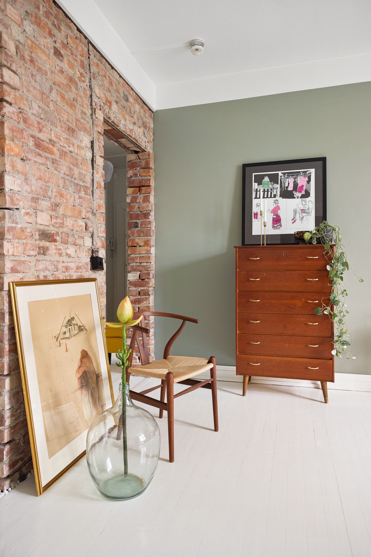 Selger har pusset opp hele leiligheten ila sin eiertid. Galleribilde