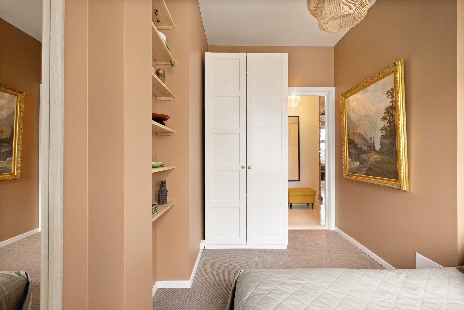 Stort garderobeskap får du også. Galleribilde