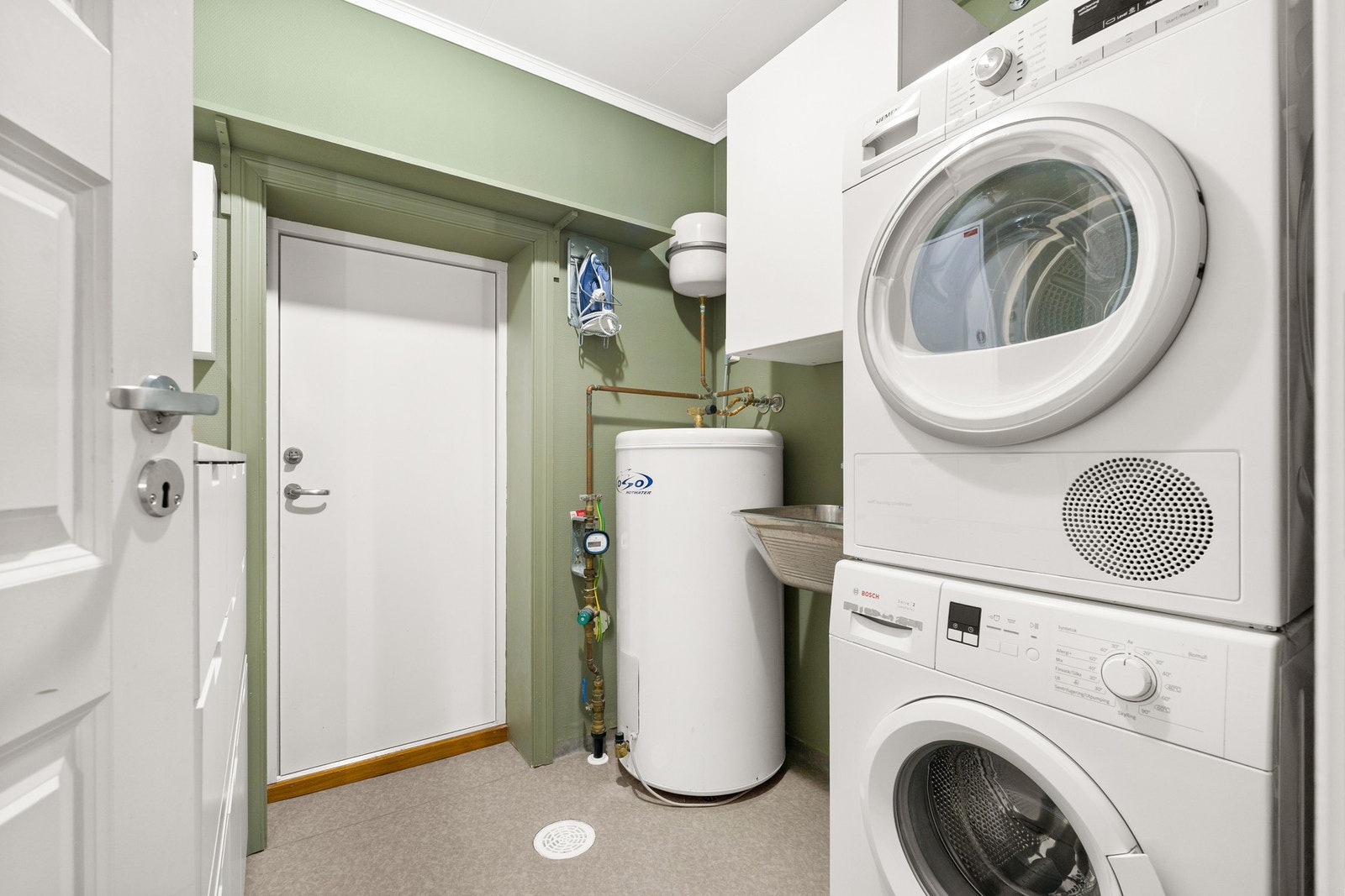 Praktisk vaskerom på 4 kvm. Galleribilde