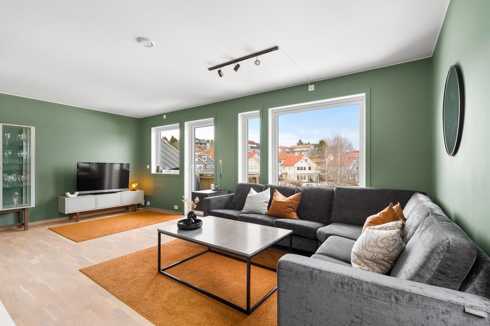 Det er utrolig luftig mellom husene som gjør at man har svært lite innsyn. Galleribilde