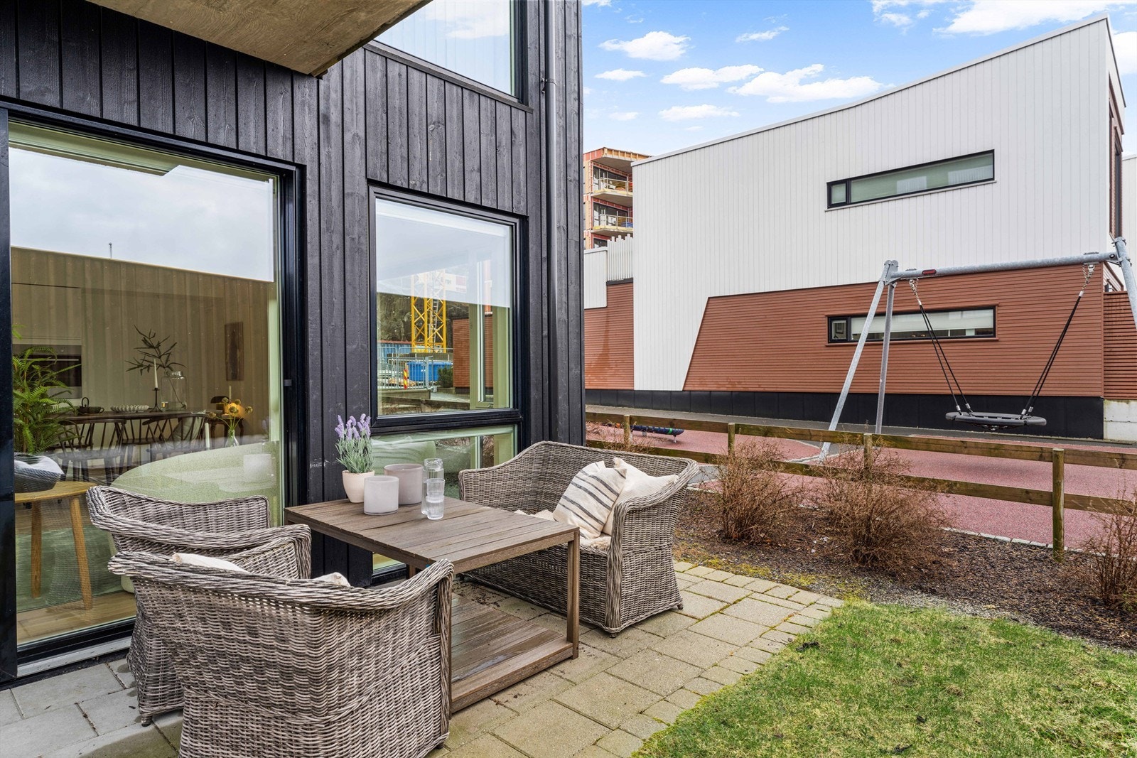 Uteområde. Galleribilde