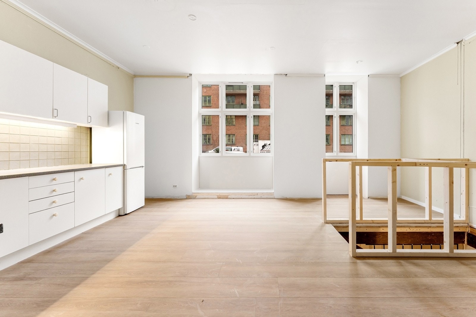 Lys og luftig leilighet på 131 kvm over 2 plan i nyoppusset bygård sentralt på St.Hanshaugen Galleribilde