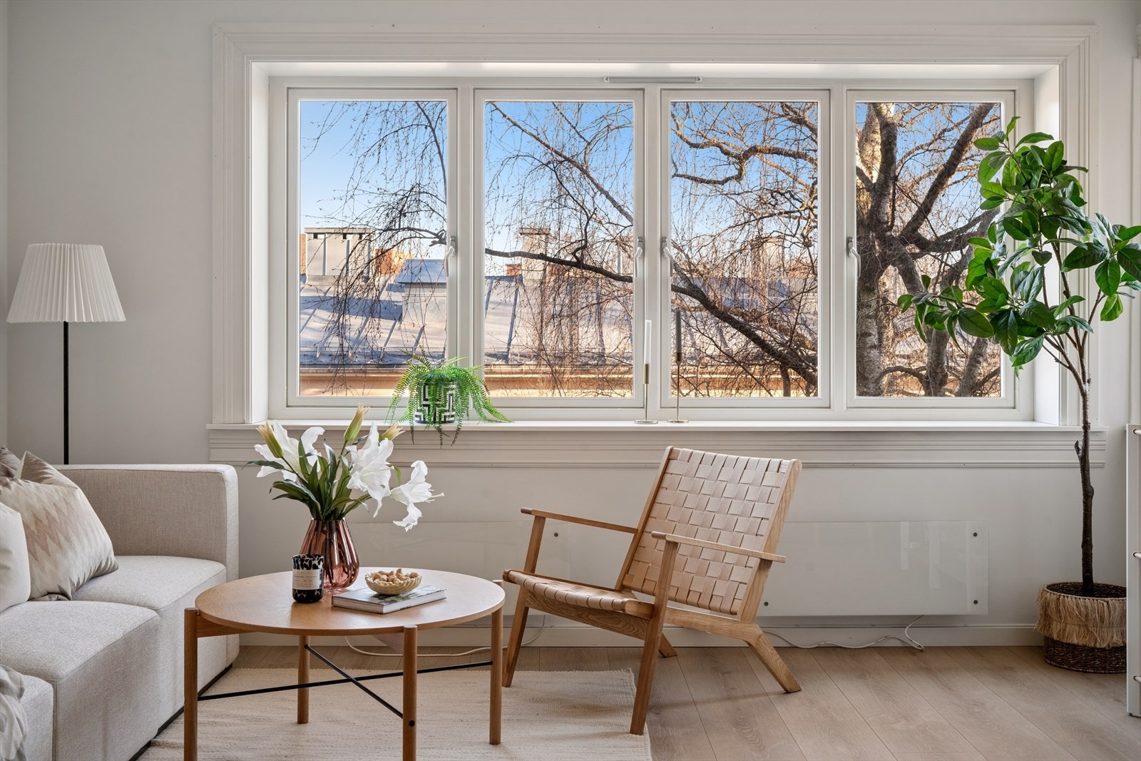 Leiligheten ligger høyt og fritt i toppetasjen Galleribilde