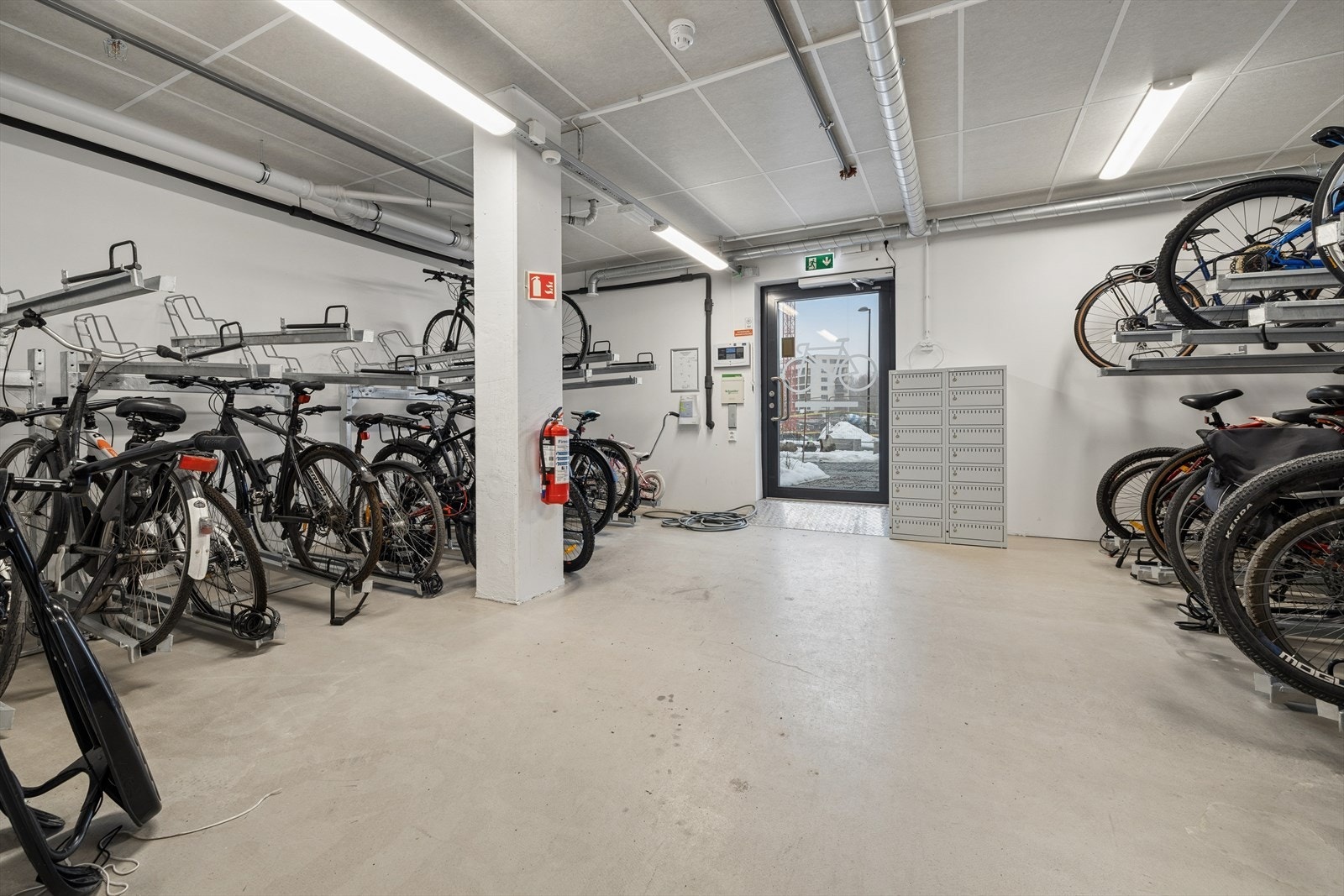 Felles sykkel hotell. Galleribilde