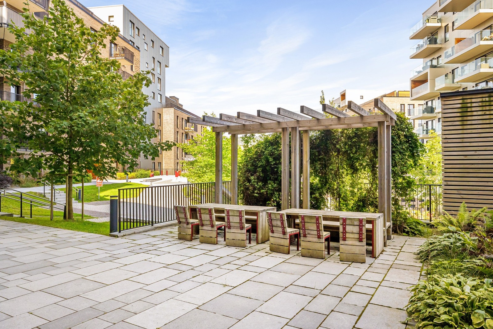 Et sommerbilde fra indre gård for å få en idé av hva utsikten vil være. Galleribilde