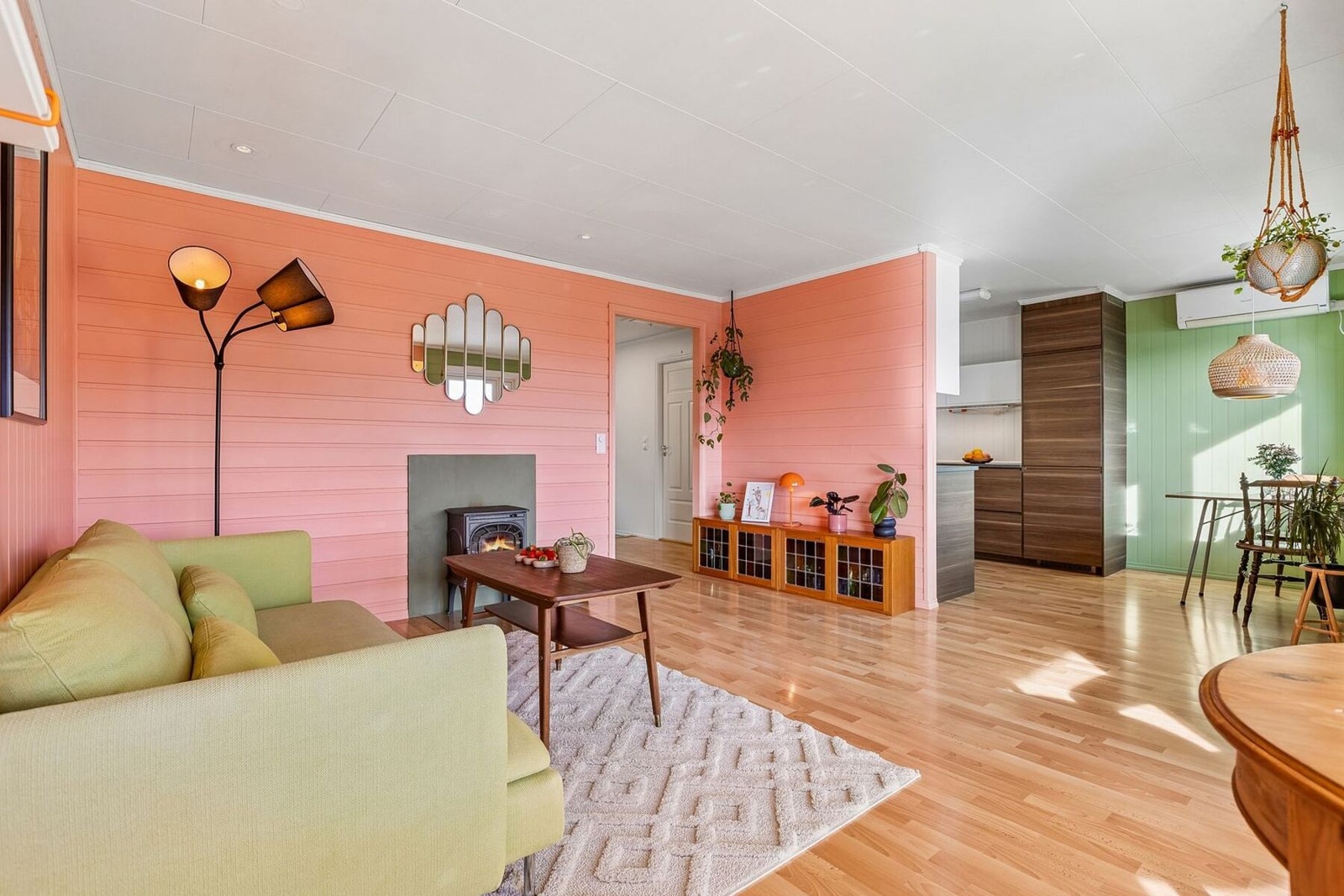 Her får du lite innsyn, samtidig som man har god utsikt og store vinduer. Galleribilde