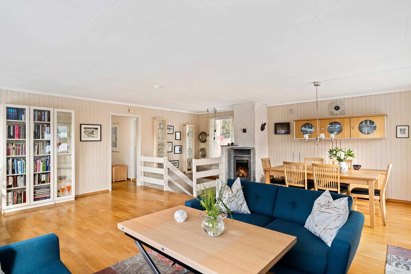 Boligen har en stor stue på hele 41 kvm. Galleribilde