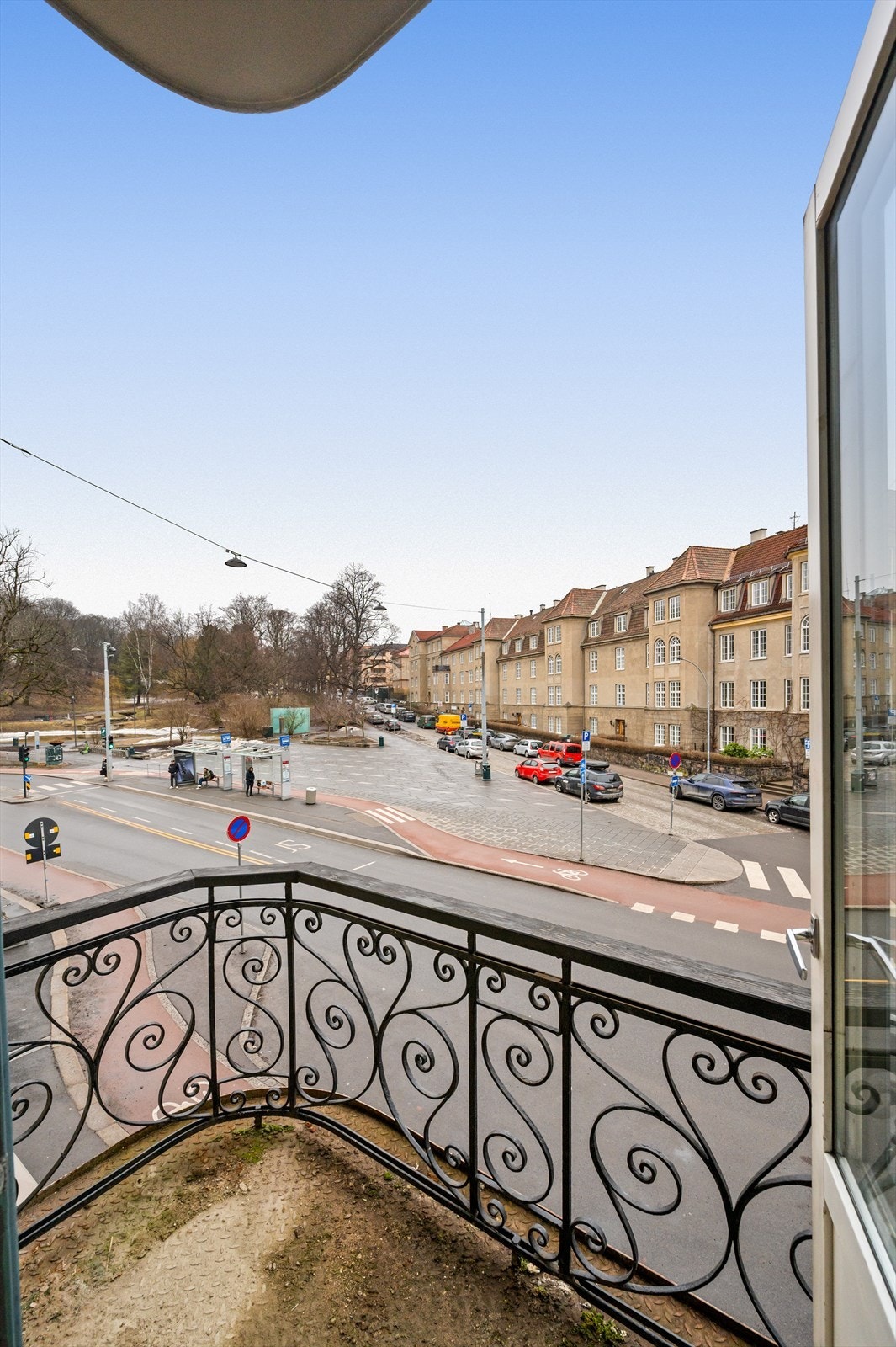 Østvendt balkong på ca. 2,9 m². Galleribilde