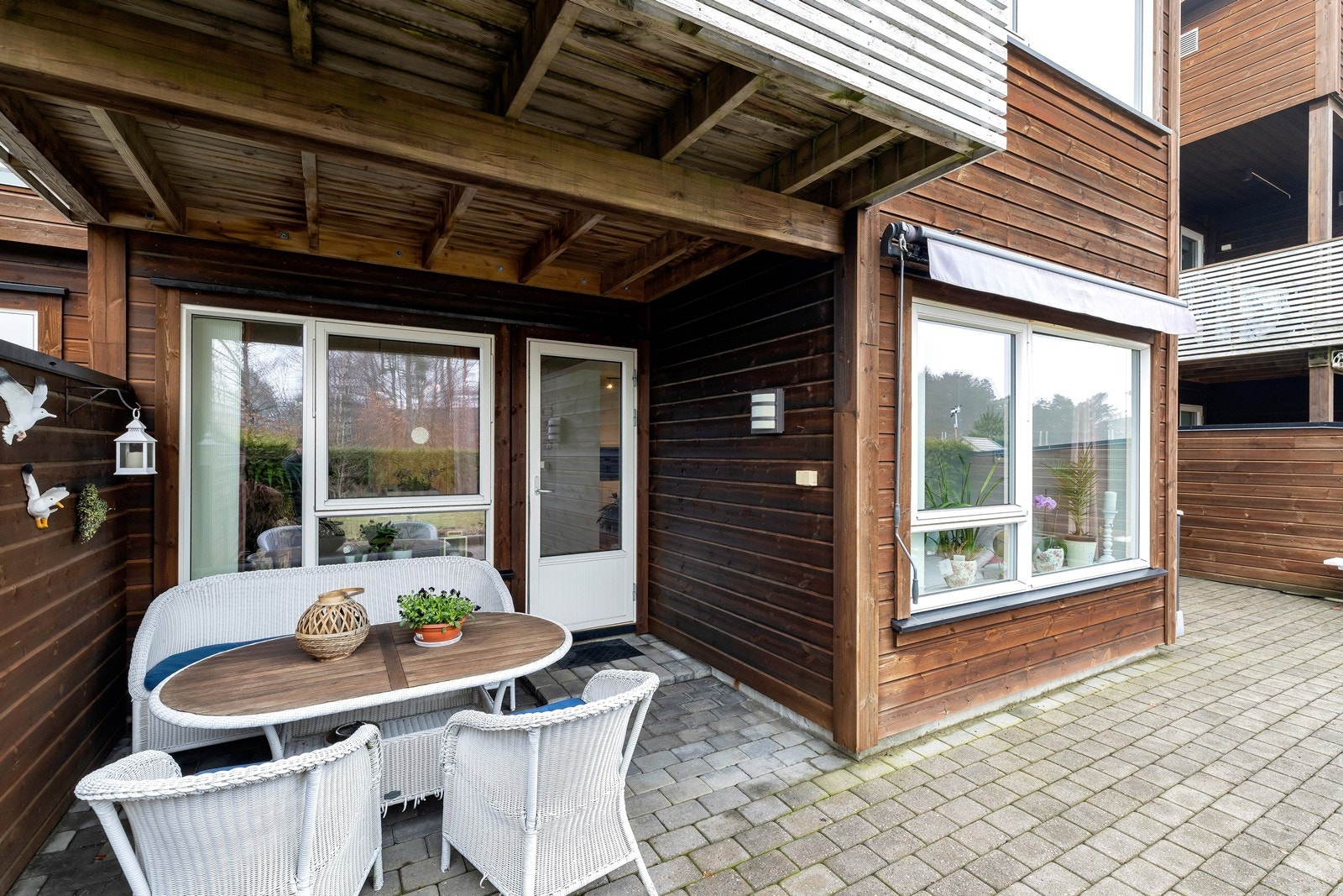 Her er det hyggelig å ta med måltidene ut på fine sommerdager. Galleribilde