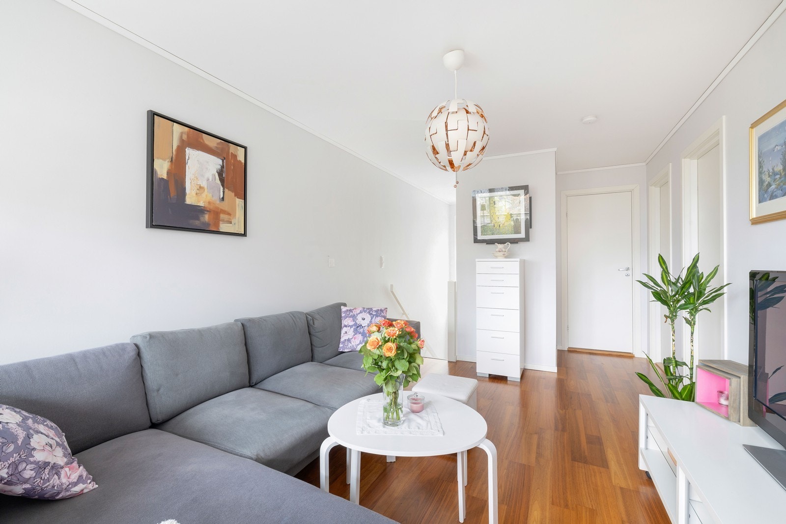 Varmepumpe i loftstuen. (over kommoden) Galleribilde