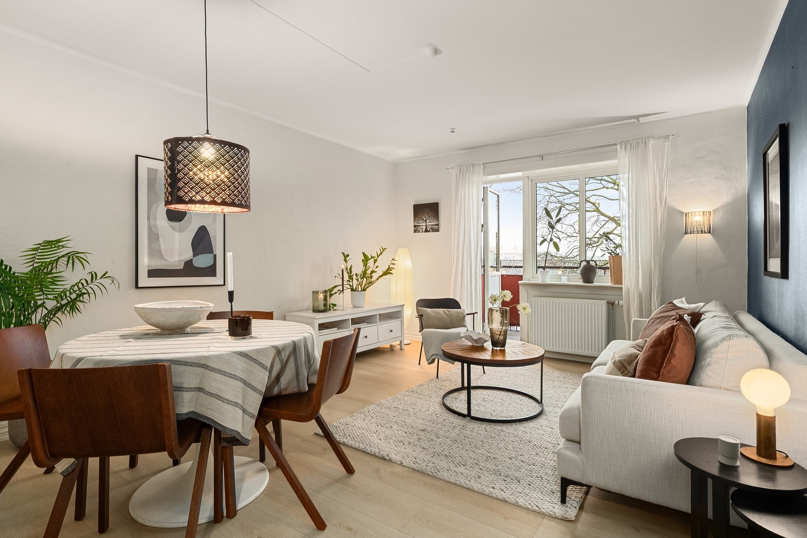 Velkommen til Bentsegata 15, presentert av Tinholt Eiendomsmegling. Galleribilde