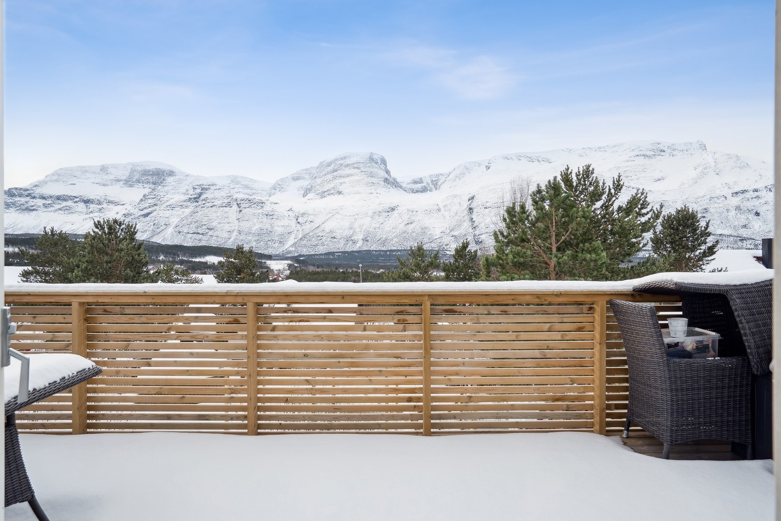 Balkong og utsikt Galleribilde