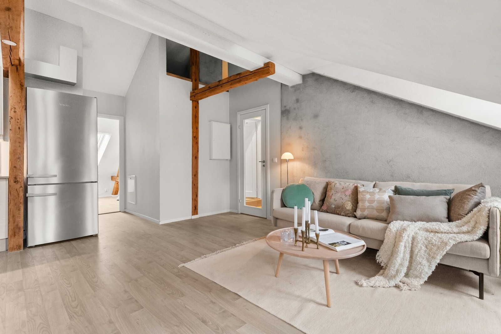 Opptil 3,5m takhøyde. Lagringshems. Galleribilde