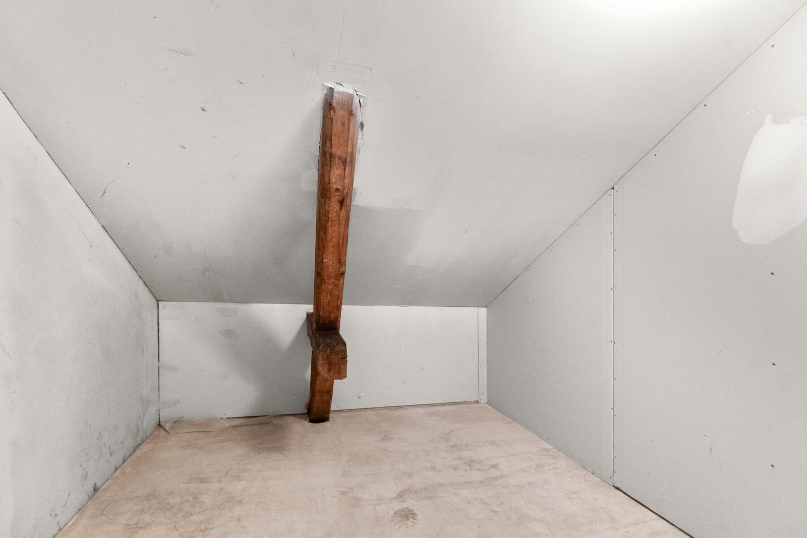 Bod på loftsplan. Galleribilde