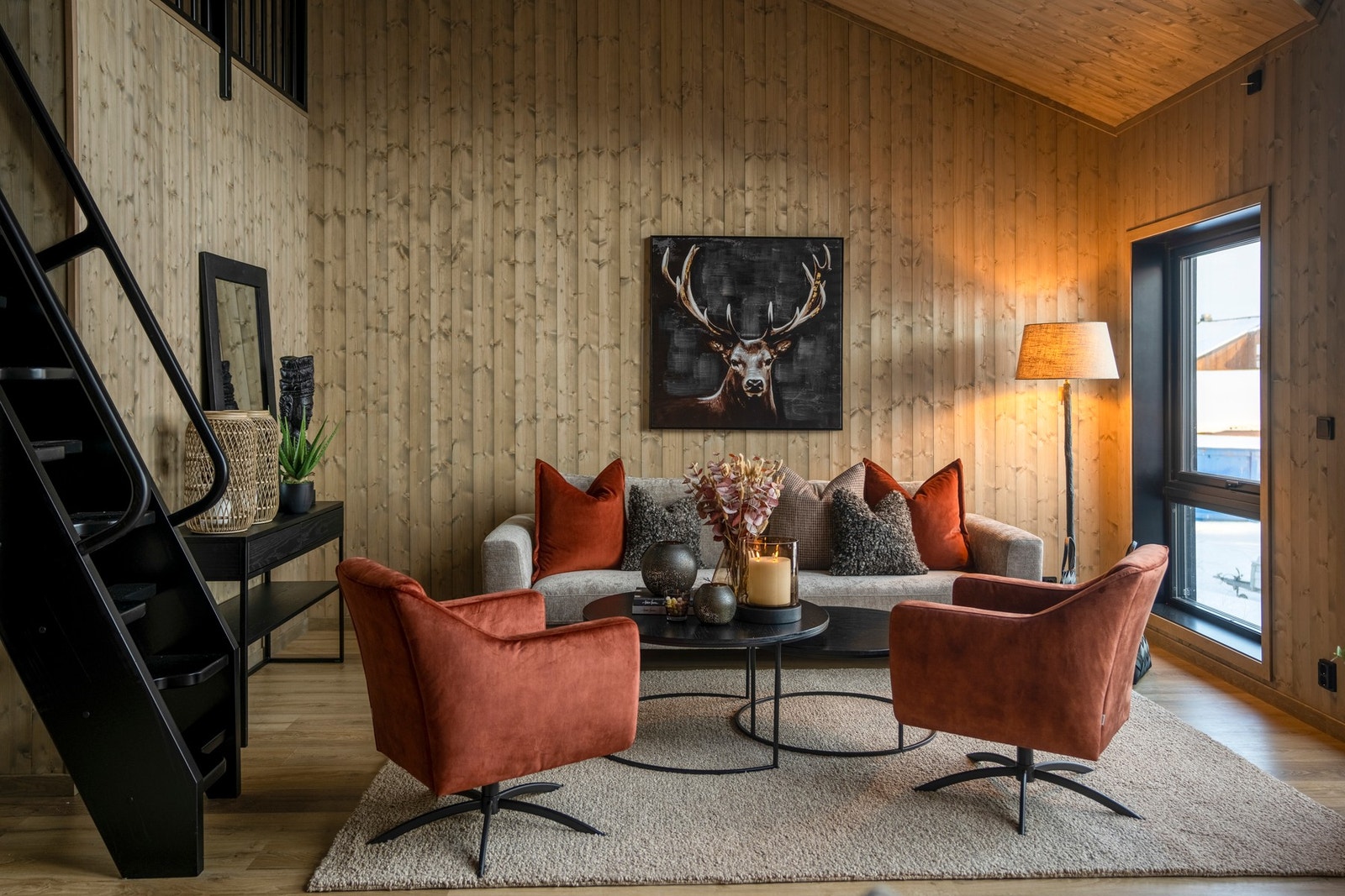 Fra stuen finner du adkomst til hems, samt egen balkong. Galleribilde