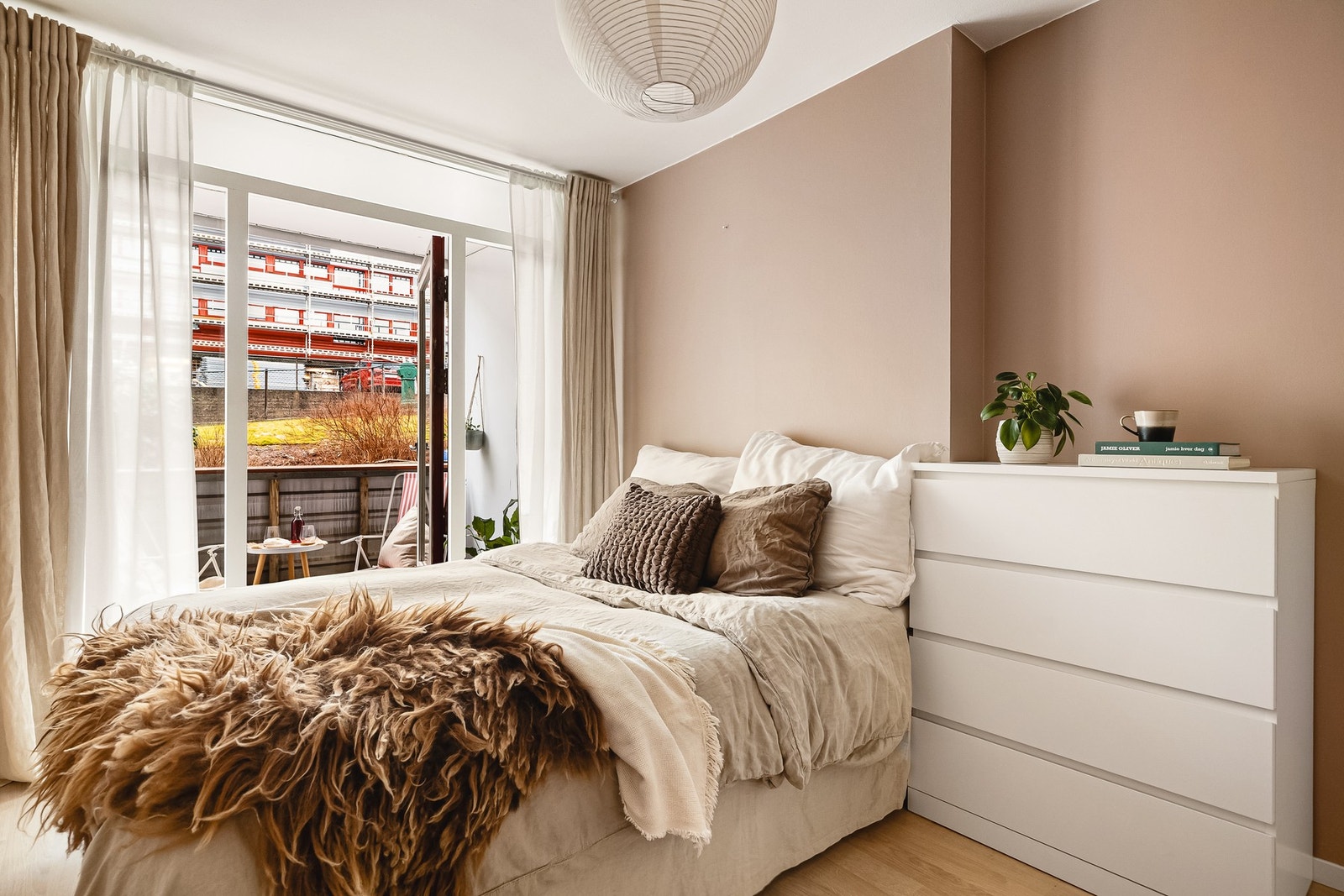 Utgang til terrasse fra soverom Galleribilde