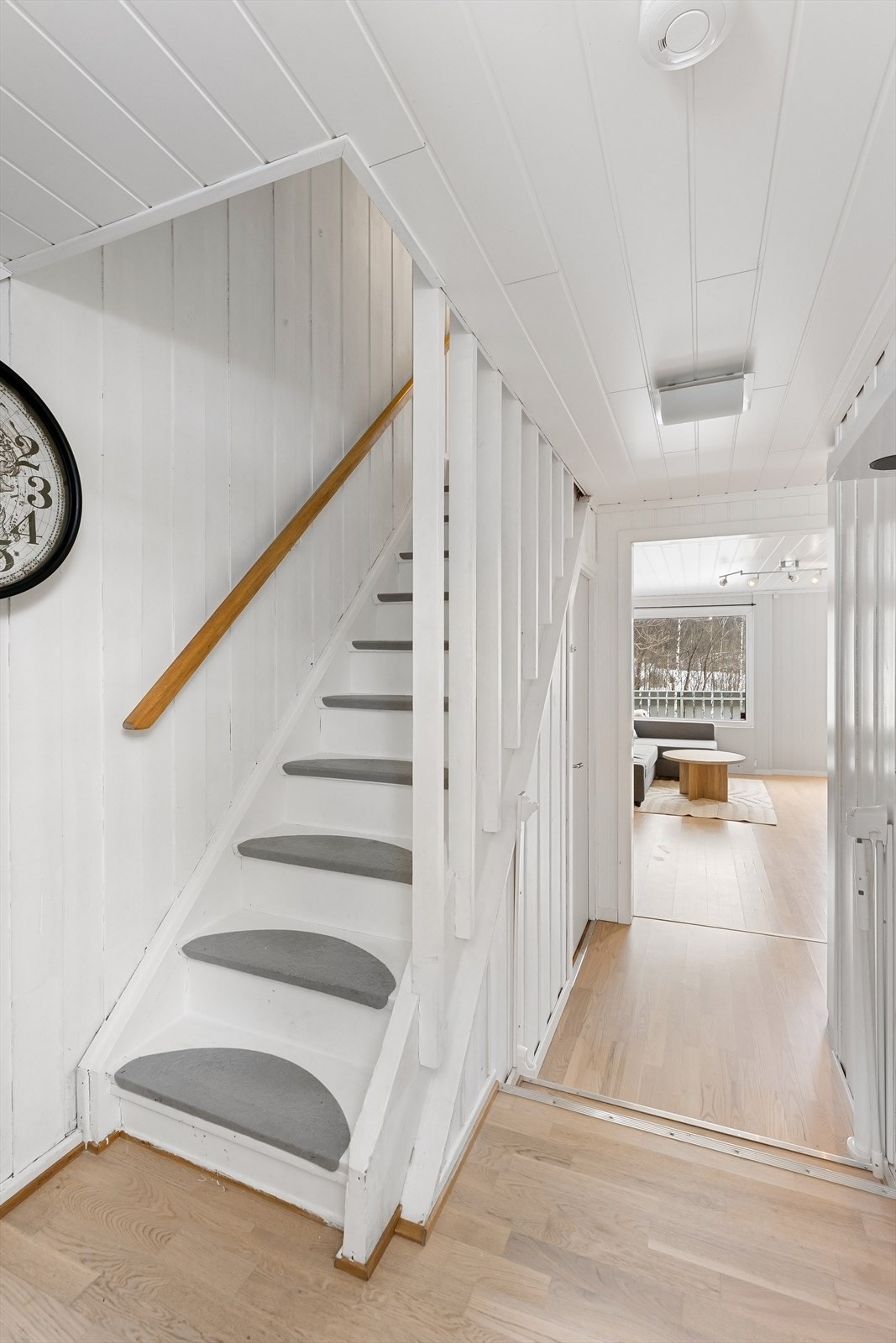 Trapperommet binder etasjene sammen på en god måte. Galleribilde