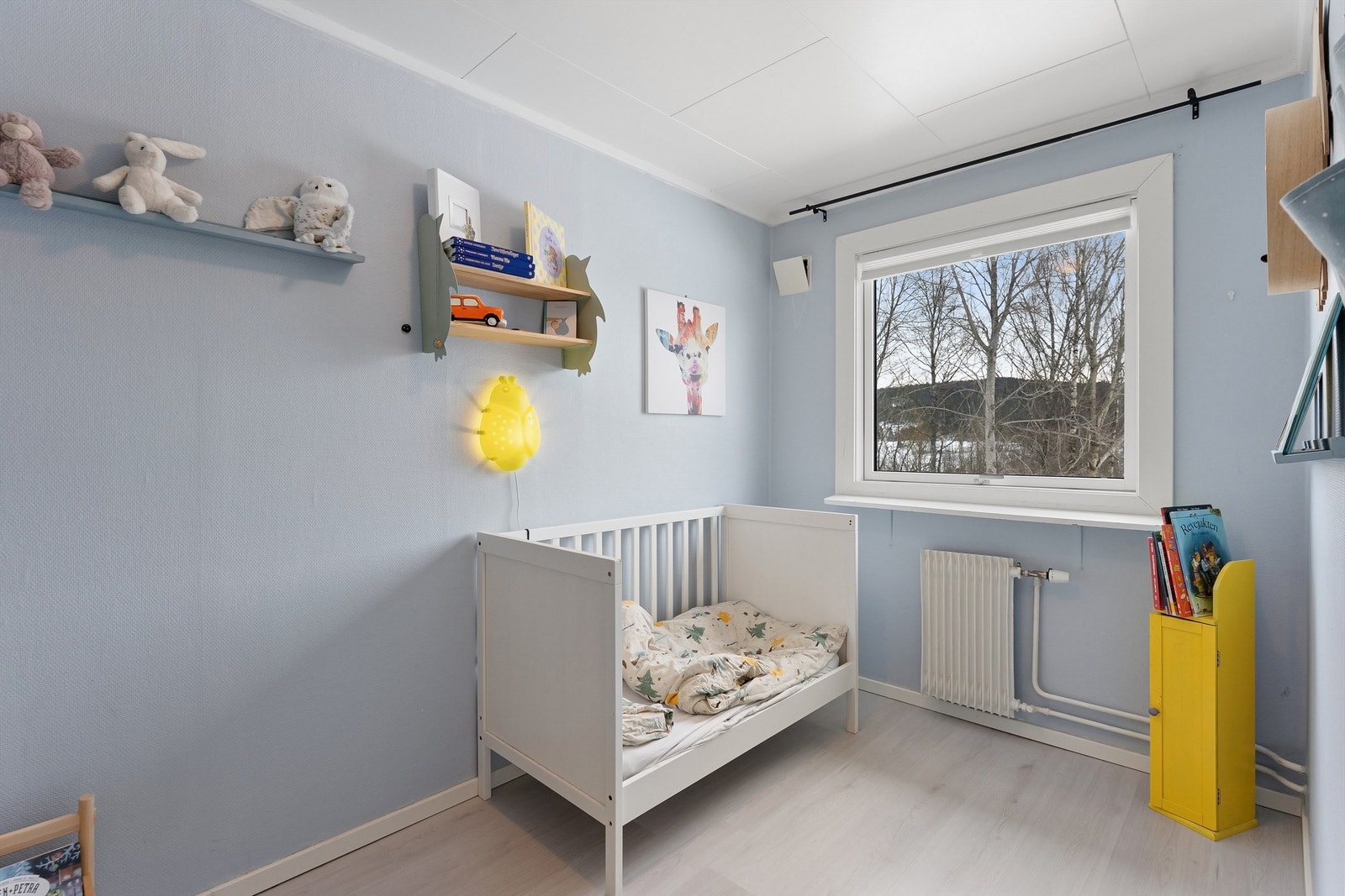 Boligens tredje soverom er også av god størrelse. Galleribilde