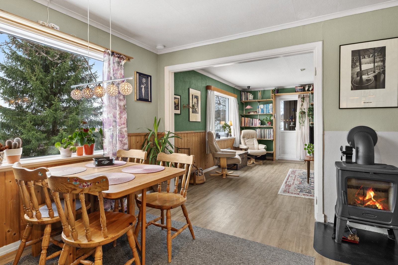 Oppvarming med vedovn og varmepumpe Galleribilde