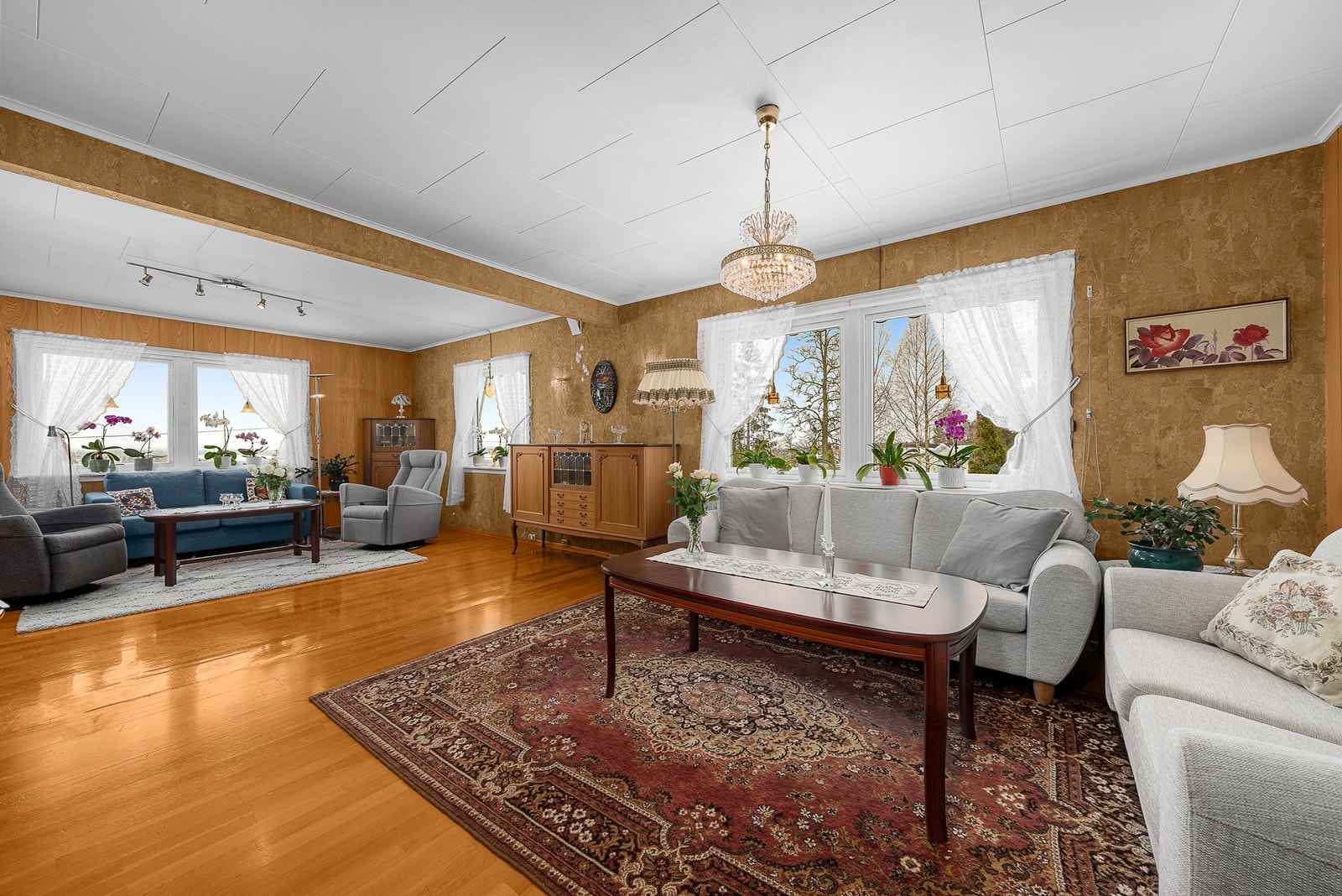 Bildene er fra boligens 2. etg Galleribilde